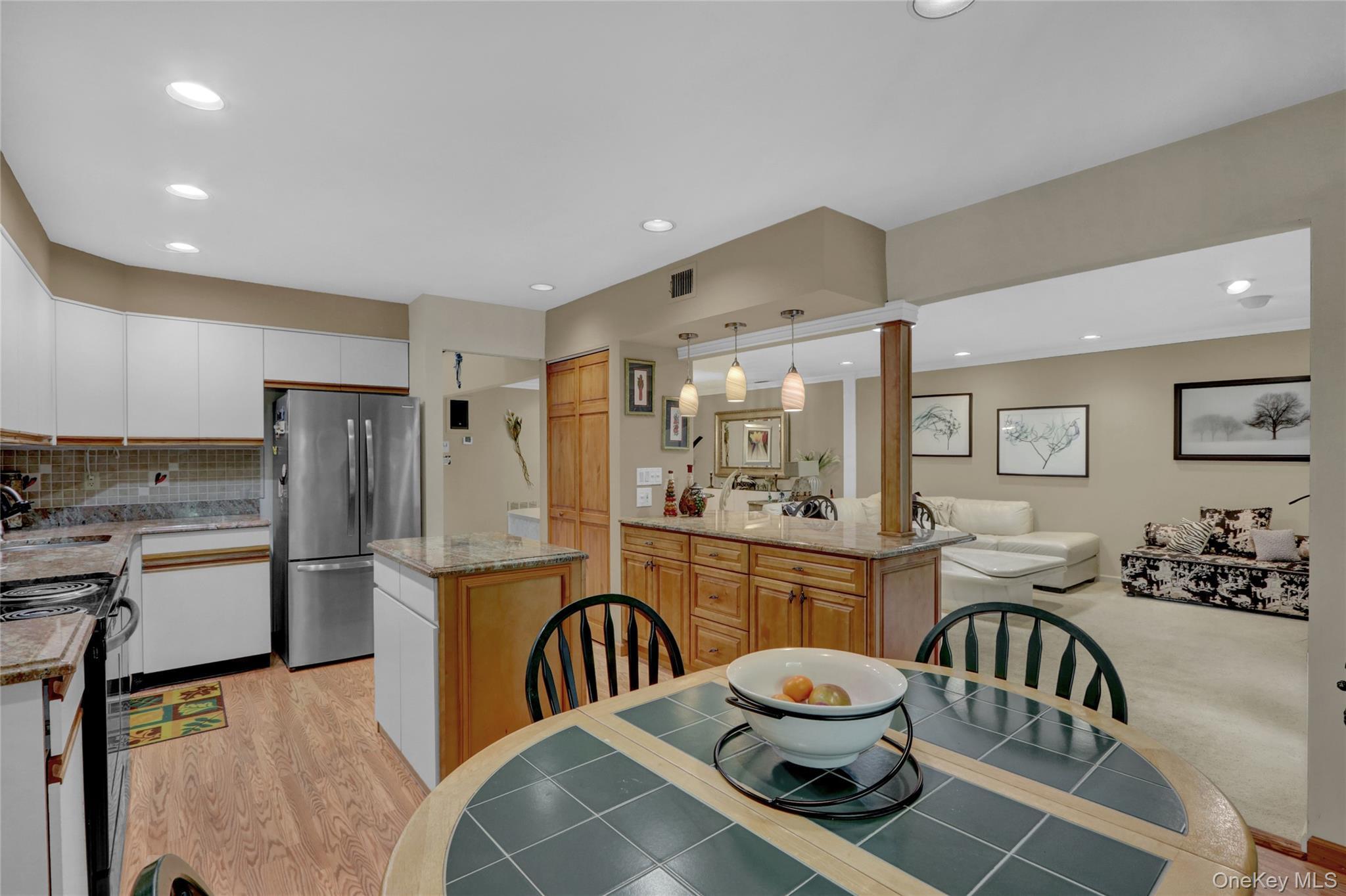 Condo Boathouse  Suffolk County, NY 11706, MLS-897125-16