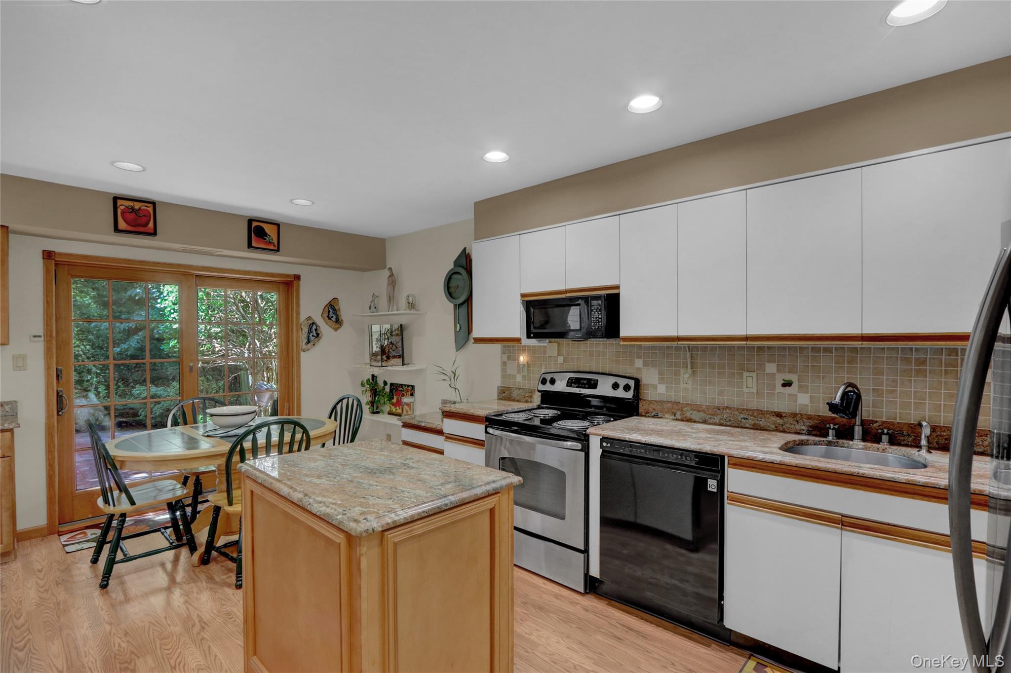 Condo Boathouse  Suffolk County, NY 11706, MLS-897125-17