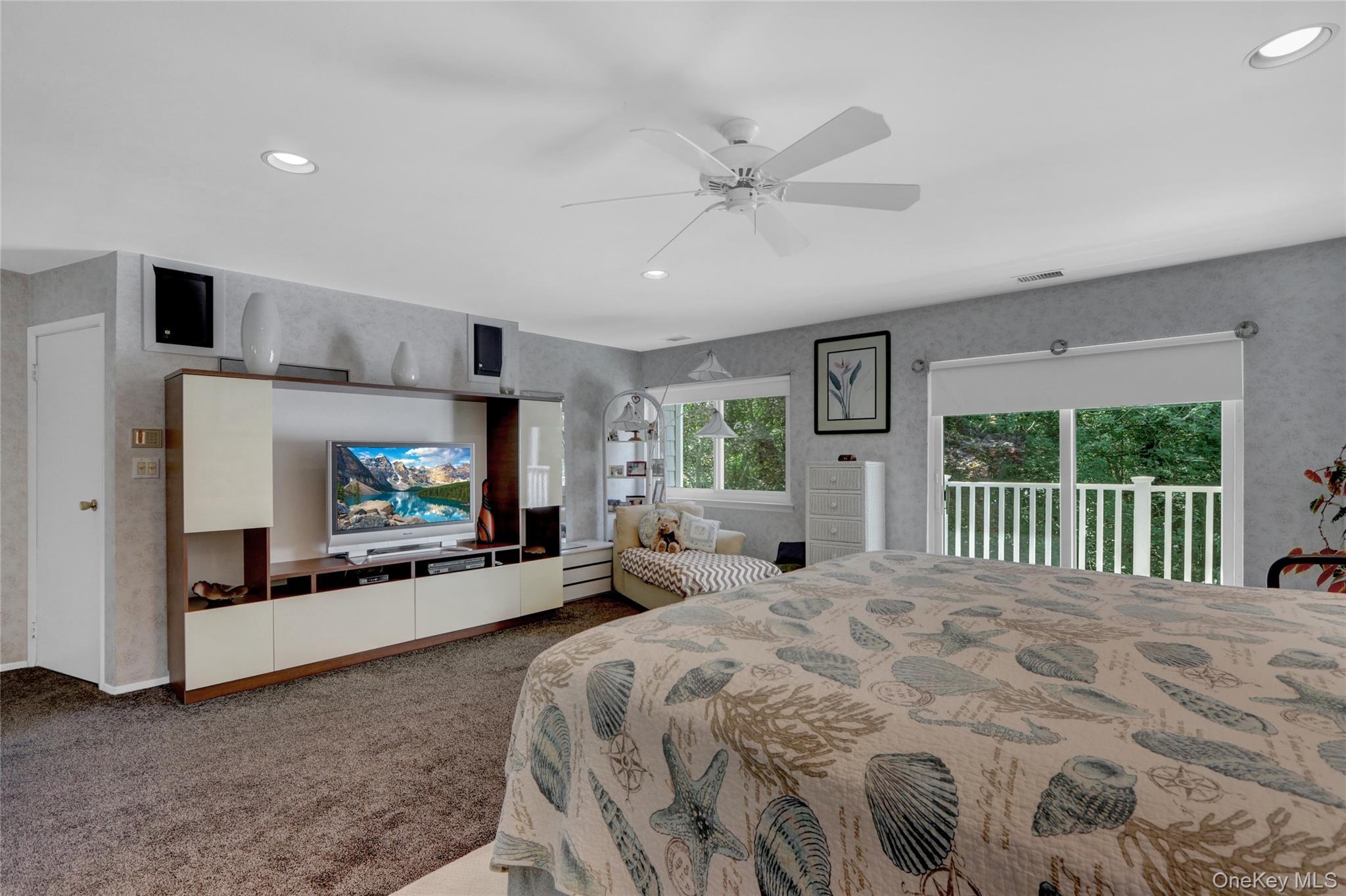 Condo Boathouse  Suffolk County, NY 11706, MLS-897125-22