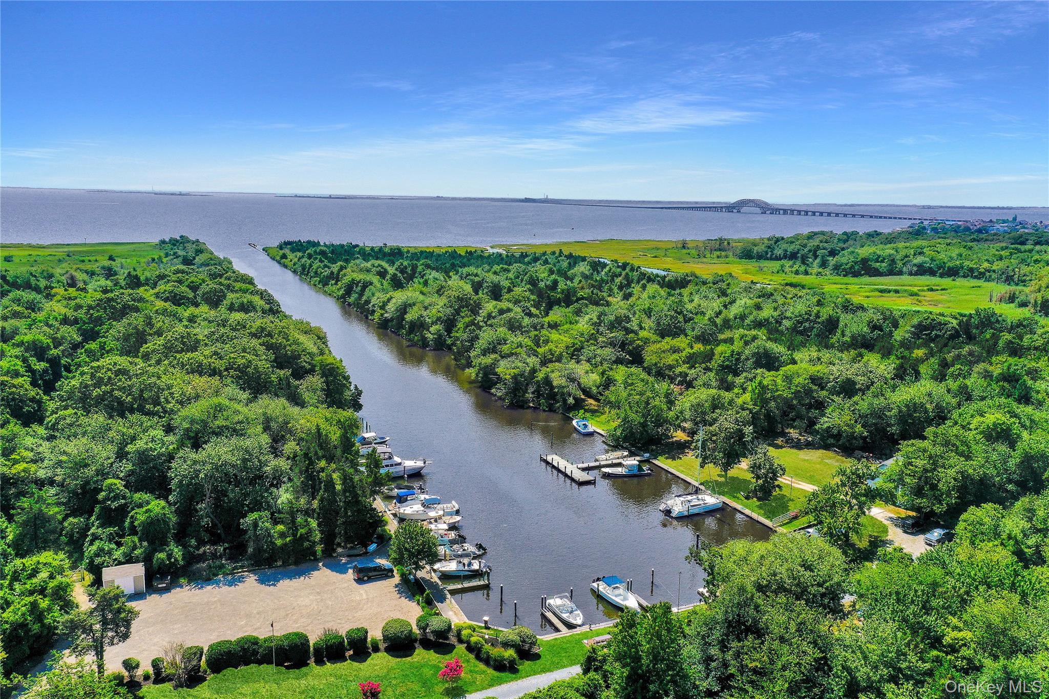 Condo Boathouse  Suffolk County, NY 11706, MLS-897125-32