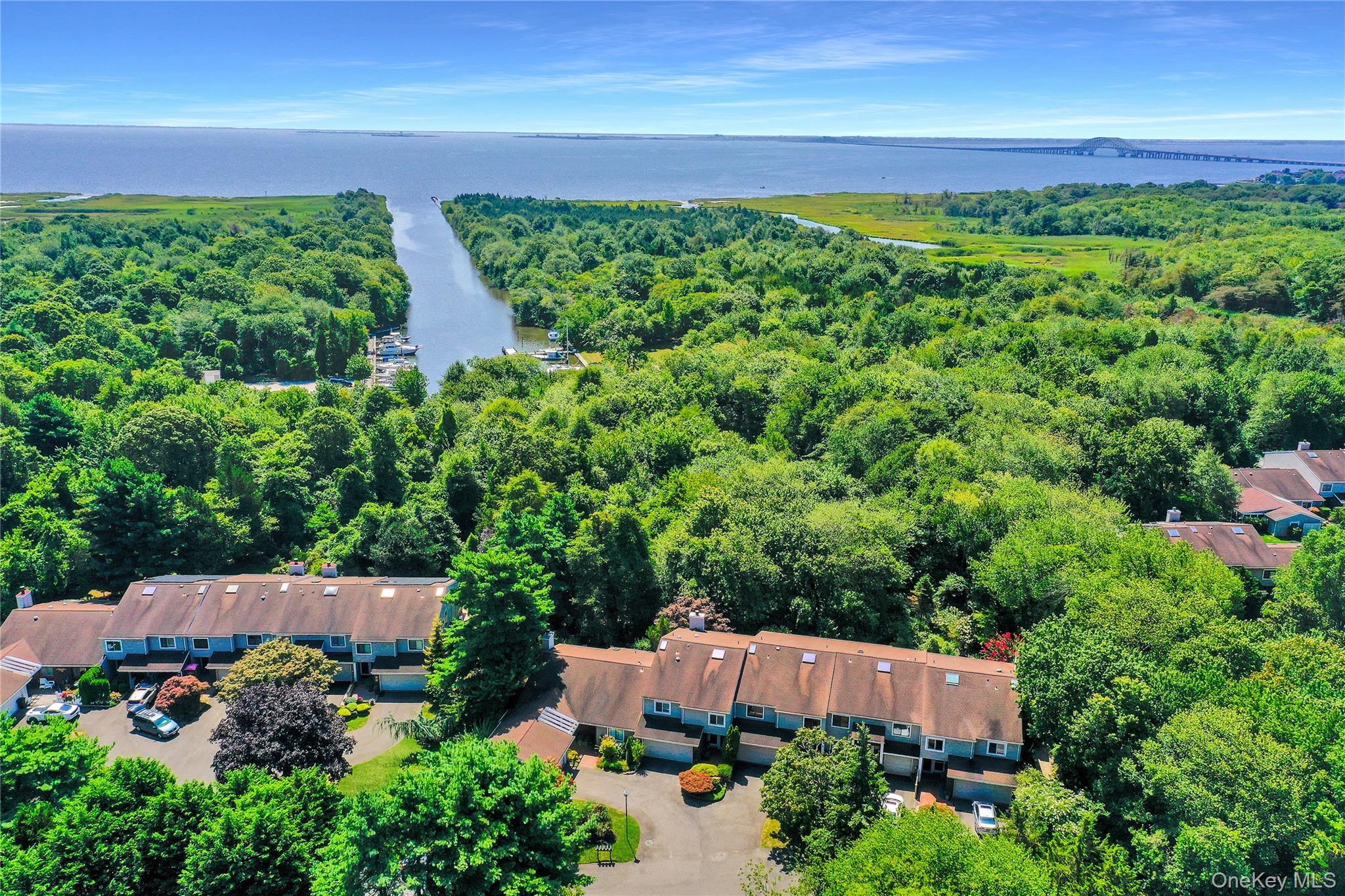 Condo Boathouse  Suffolk County, NY 11706, MLS-897125-34