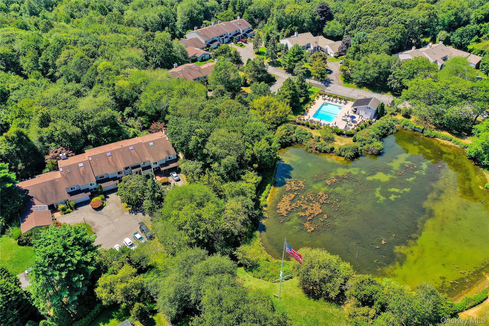Condo Boathouse  Suffolk County, NY 11706, MLS-897125-35