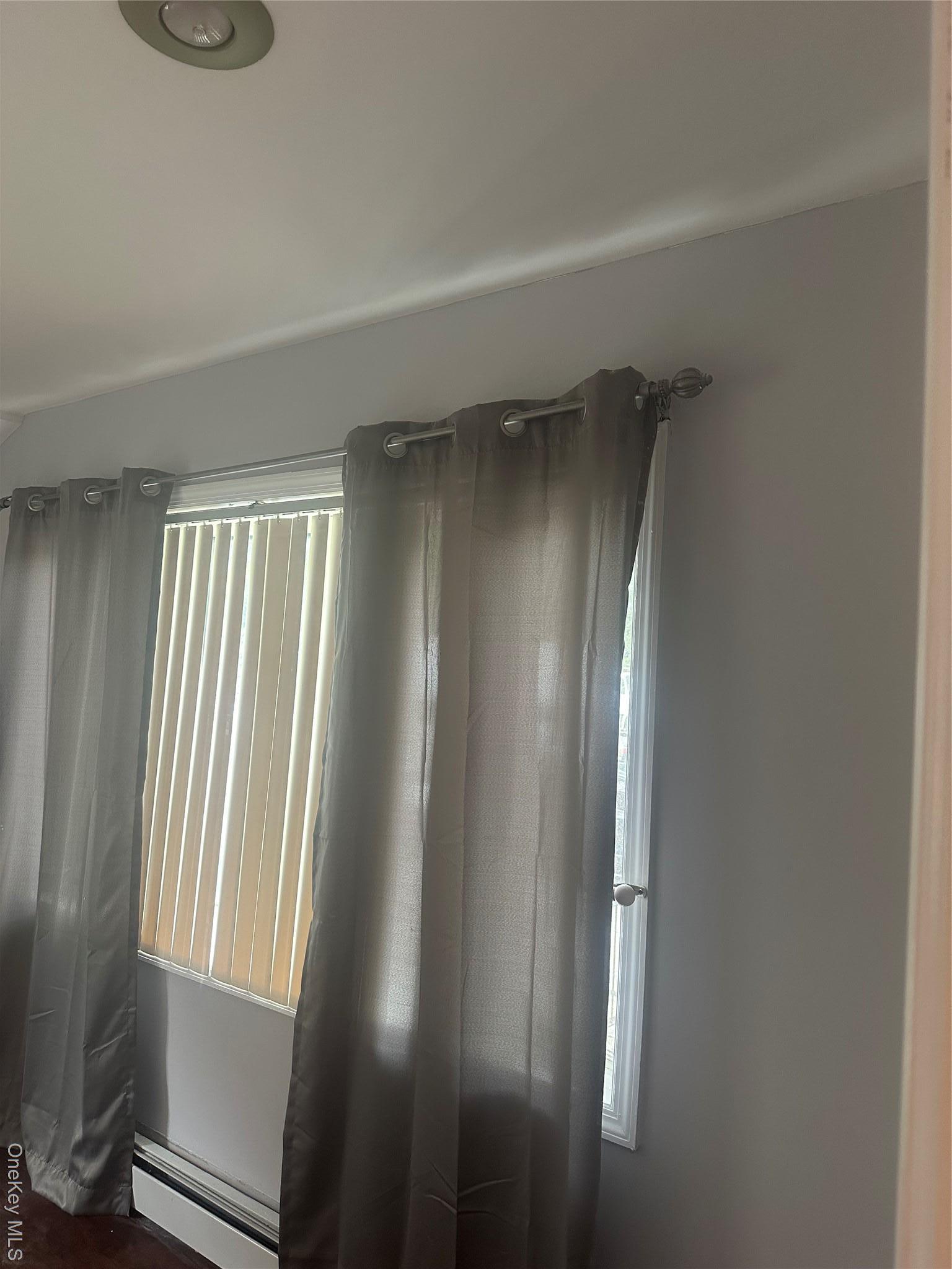 Single Family Mac Donough  Bronx, NY 10465, MLS-897127-22