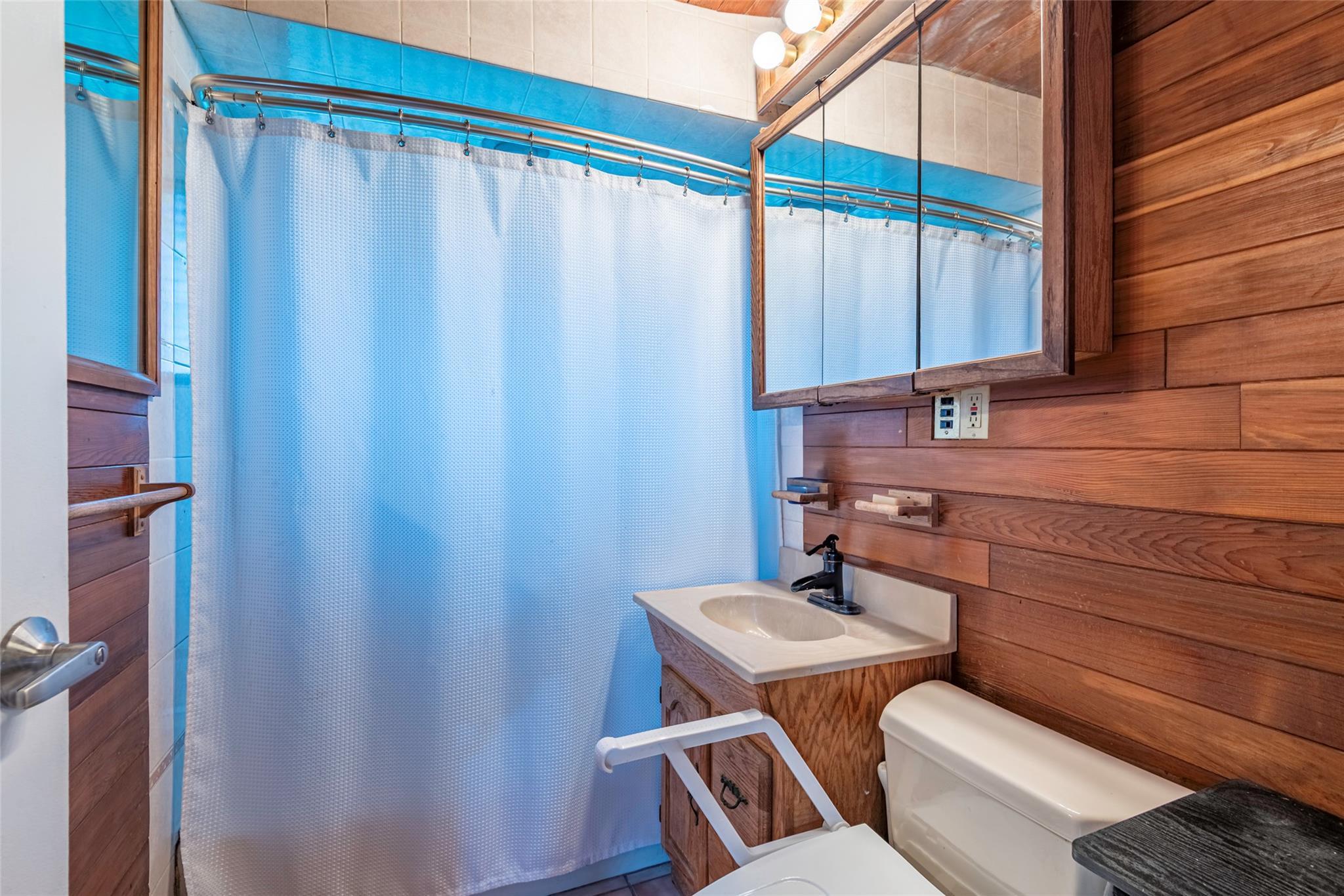 Single Family Lowland Nassau County, NY 11756, MLS-897131-10