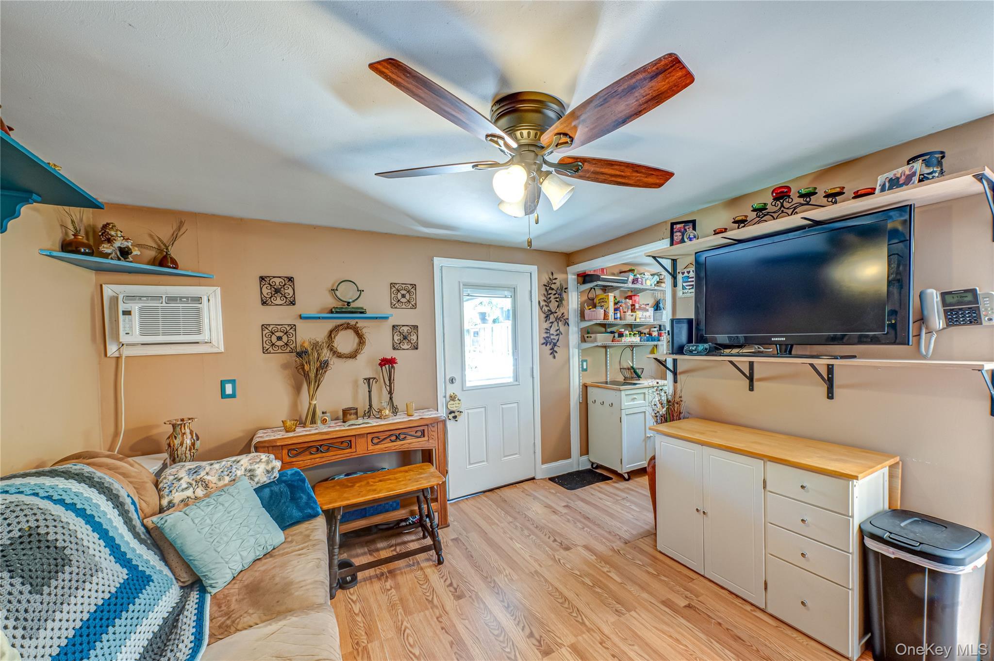 Single Family Woodbrook Suffolk County, NY 11961, MLS-897132-16