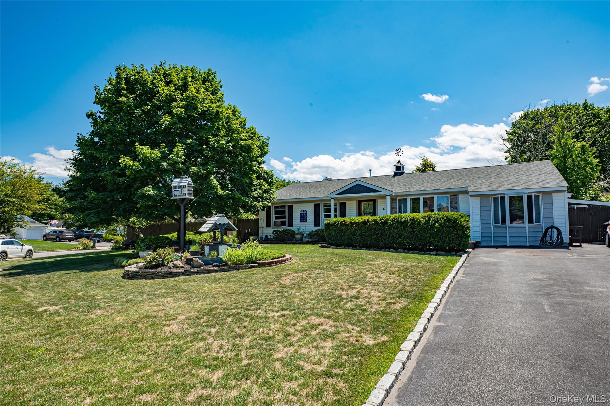 Single Family Woodbrook Suffolk County, NY 11961, MLS-897132-2