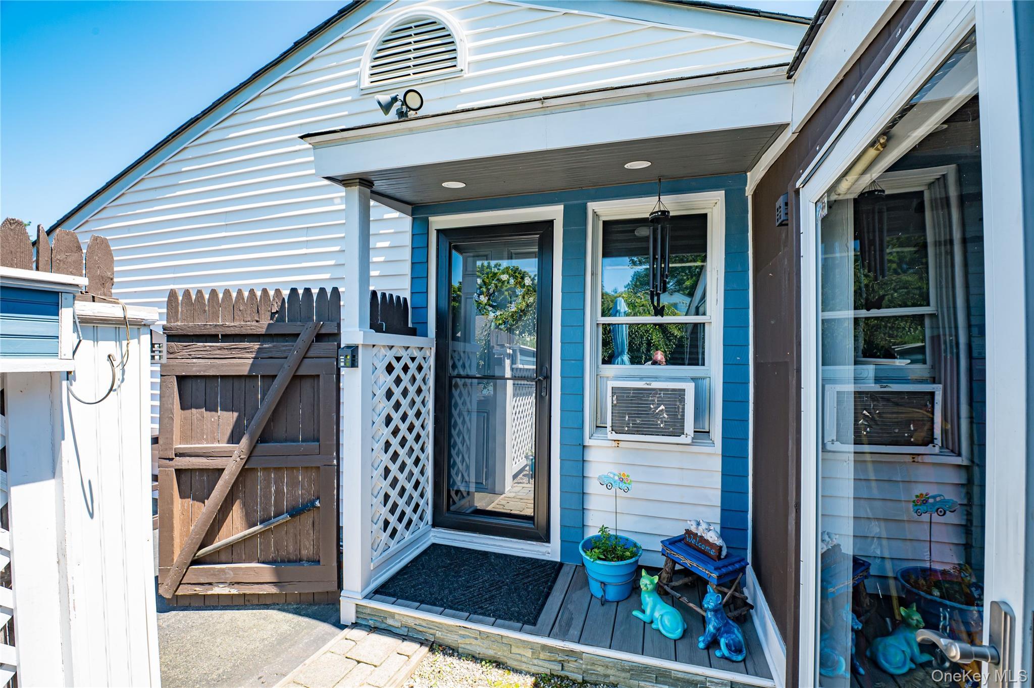 Single Family Woodbrook  Suffolk County, NY 11961, MLS-897132-30