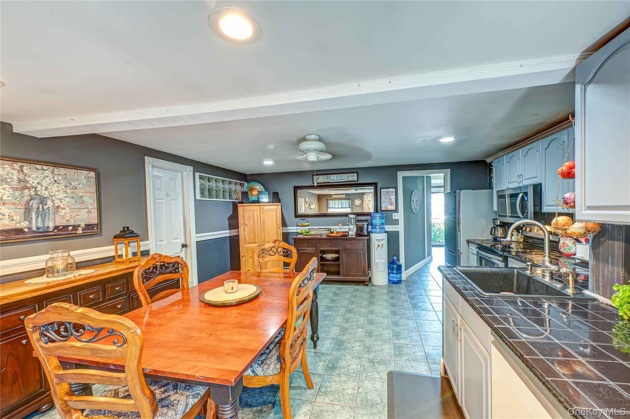 Single Family Woodbrook Suffolk County, NY 11961, MLS-897132-8