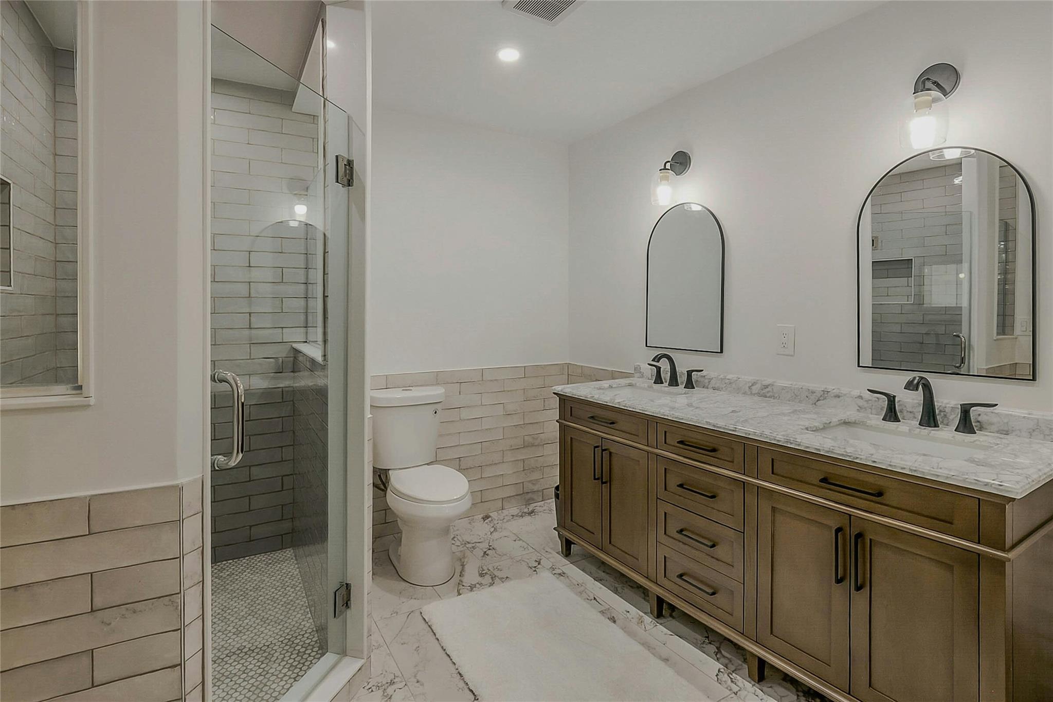 Single Family Spring Hollow Suffolk County, NY 11721, MLS-897136-16