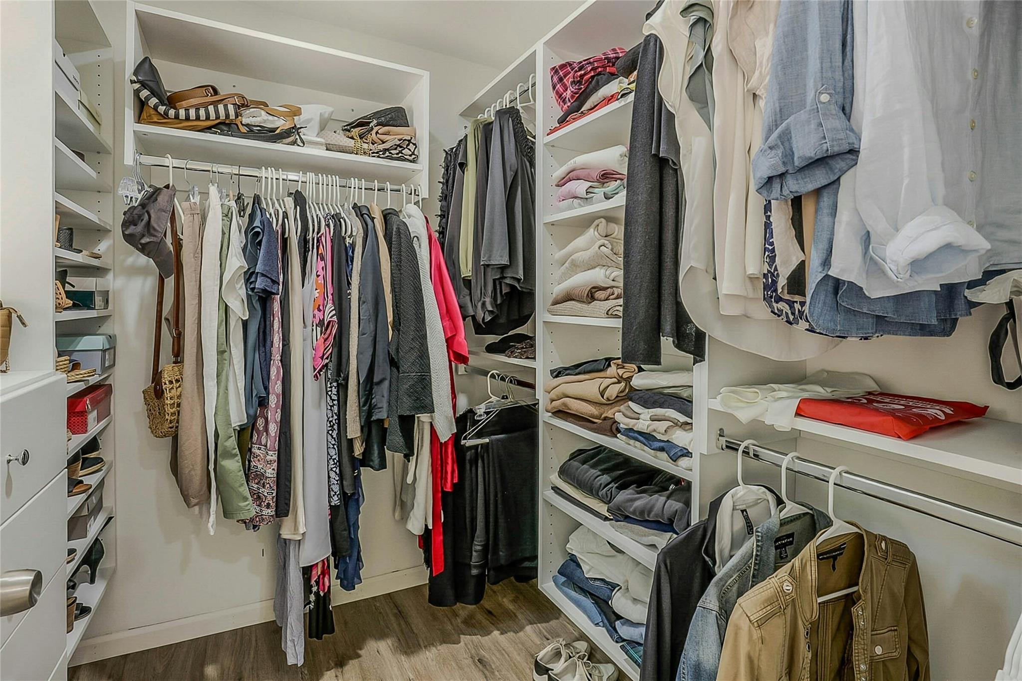 Single Family Spring Hollow Suffolk County, NY 11721, MLS-897136-17