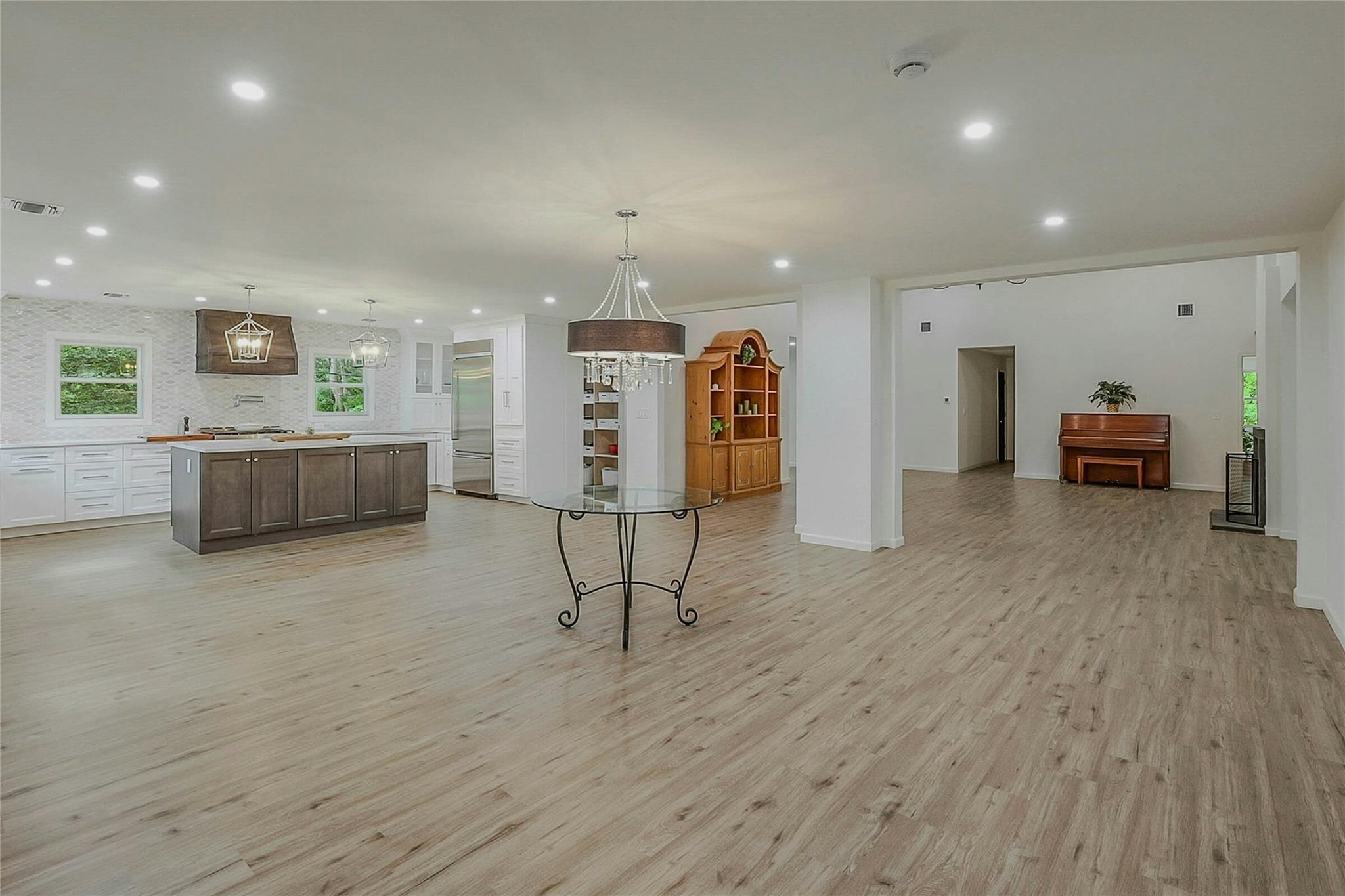 Single Family Spring Hollow Suffolk County, NY 11721, MLS-897136-4