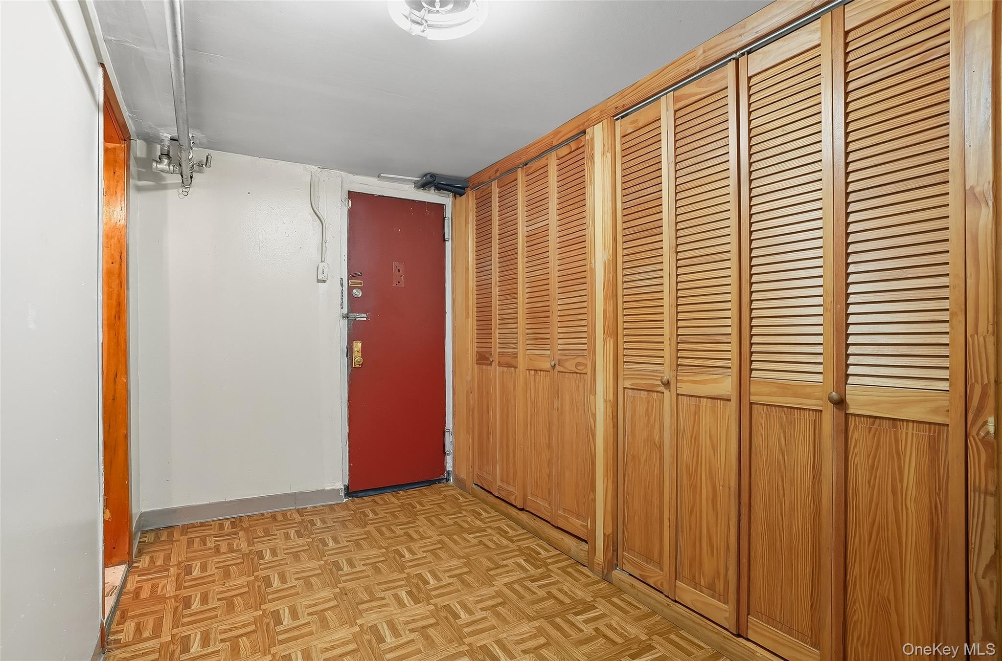 Single Family Metcalf  Bronx, NY 10472, MLS-897147-22