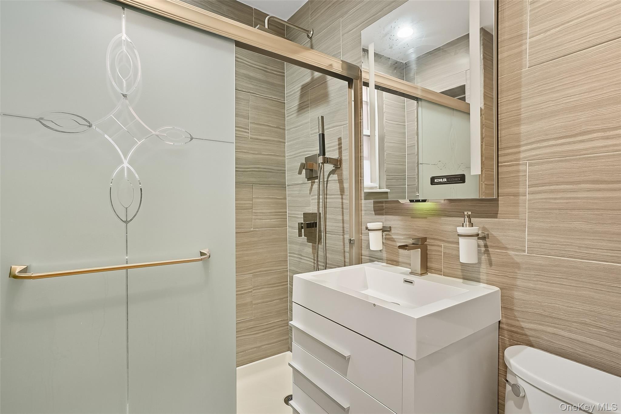 Single Family Metcalf  Bronx, NY 10472, MLS-897147-8