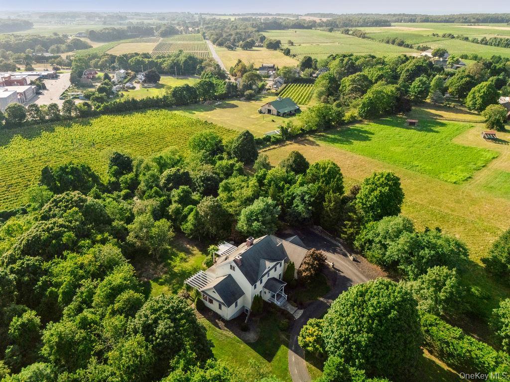 Single Family Skunk Suffolk County, NY 11935, MLS-897165-2