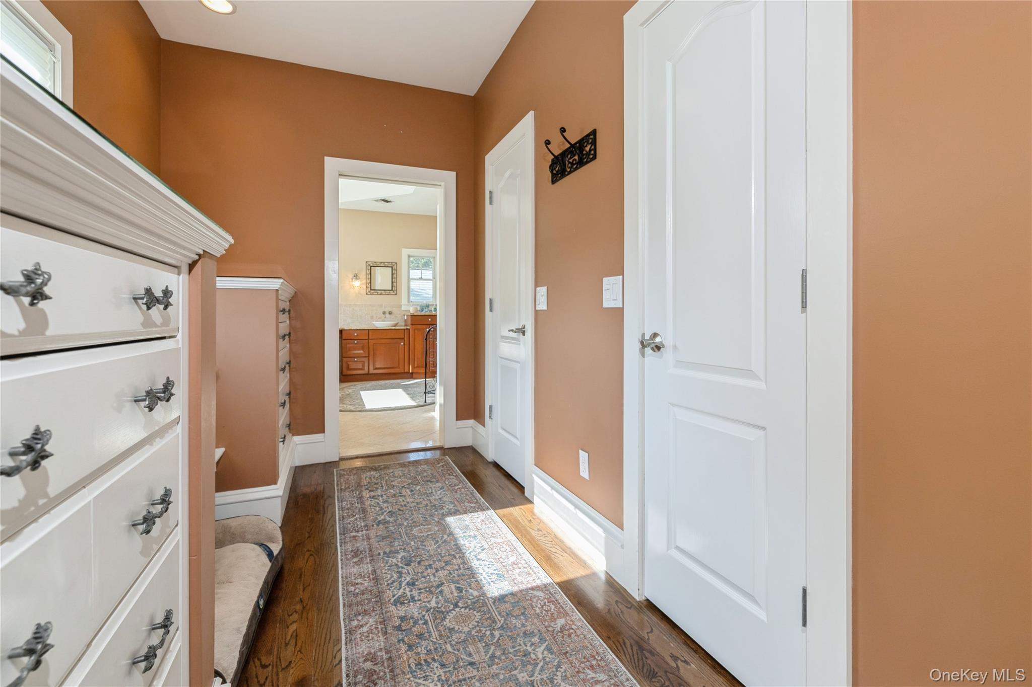 Single Family Skunk Suffolk County, NY 11935, MLS-897165-20