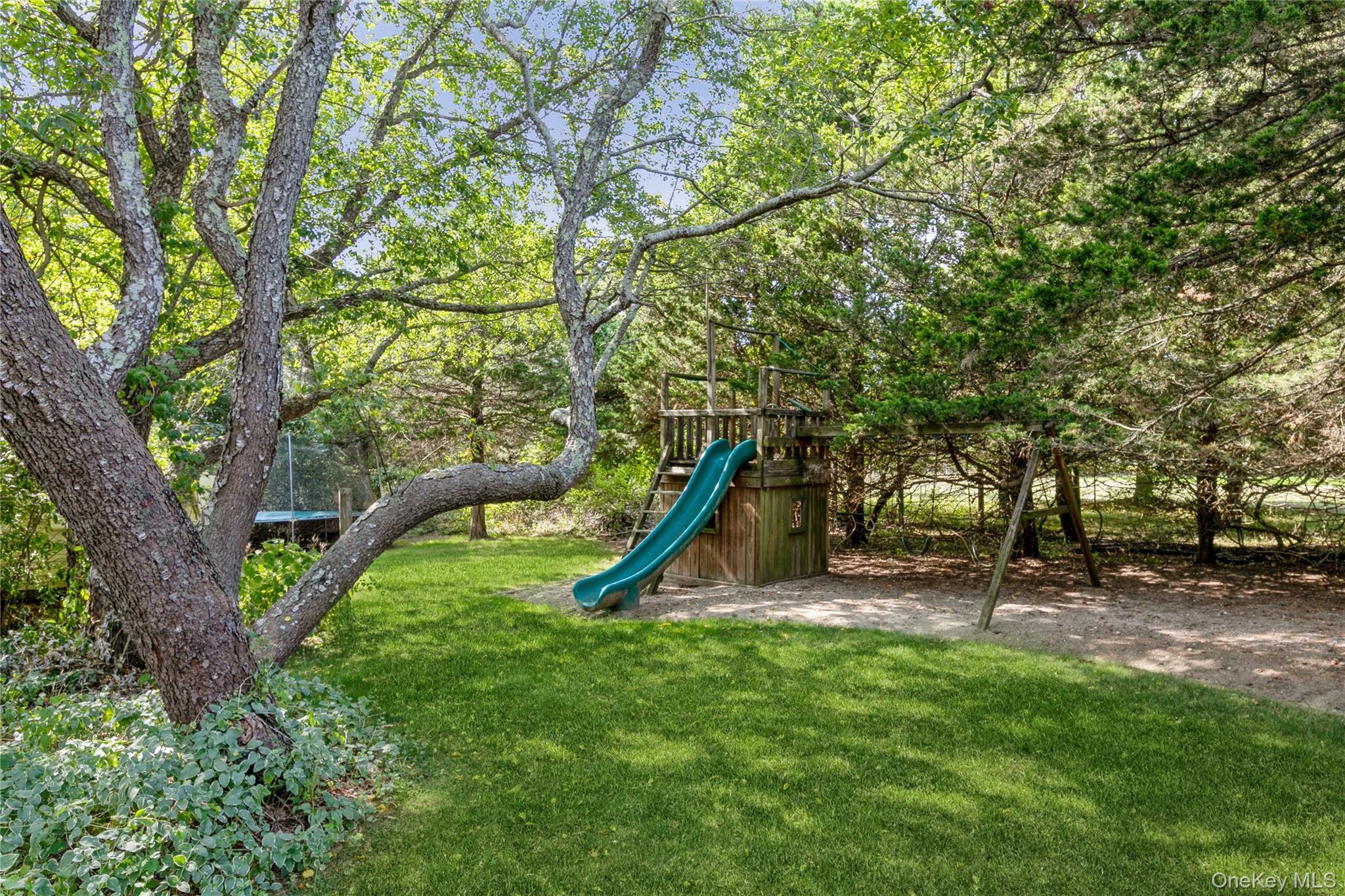 Single Family Skunk Suffolk County, NY 11935, MLS-897165-33