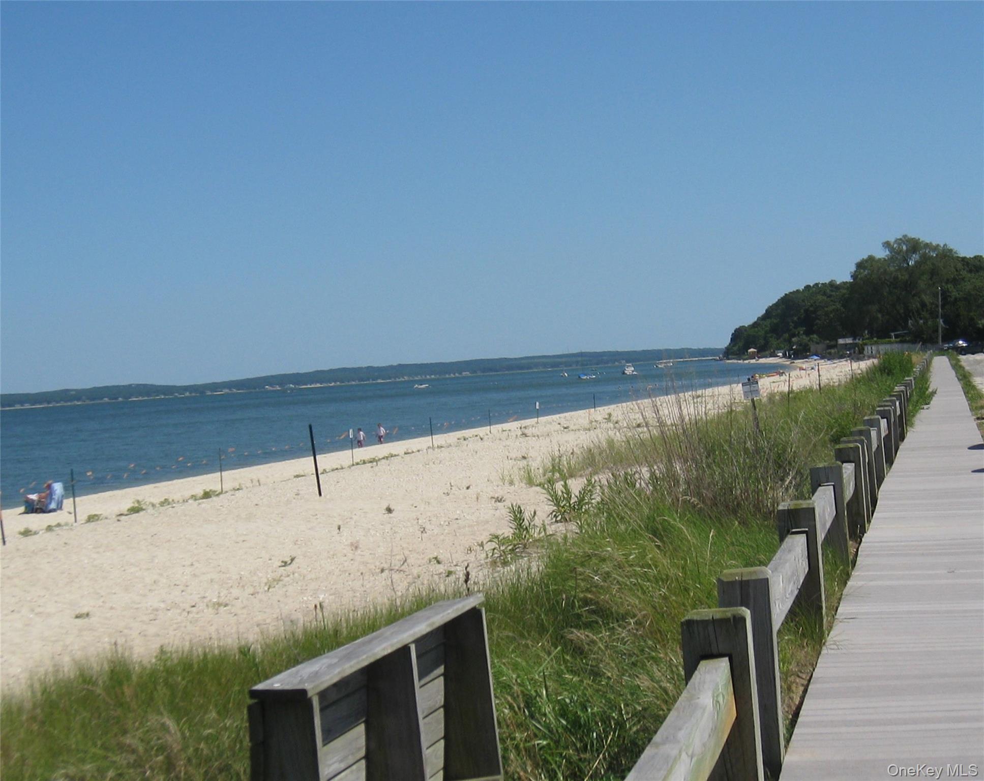 Single Family Skunk Suffolk County, NY 11935, MLS-897165-36