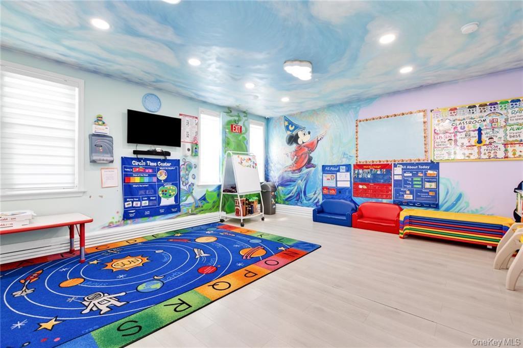 Single Family Manor Brooklyn, NY 11235, MLS-897237-11