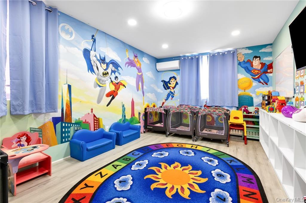 Single Family Manor Brooklyn, NY 11235, MLS-897237-31