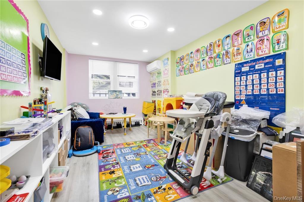 Single Family Manor Brooklyn, NY 11235, MLS-897237-32