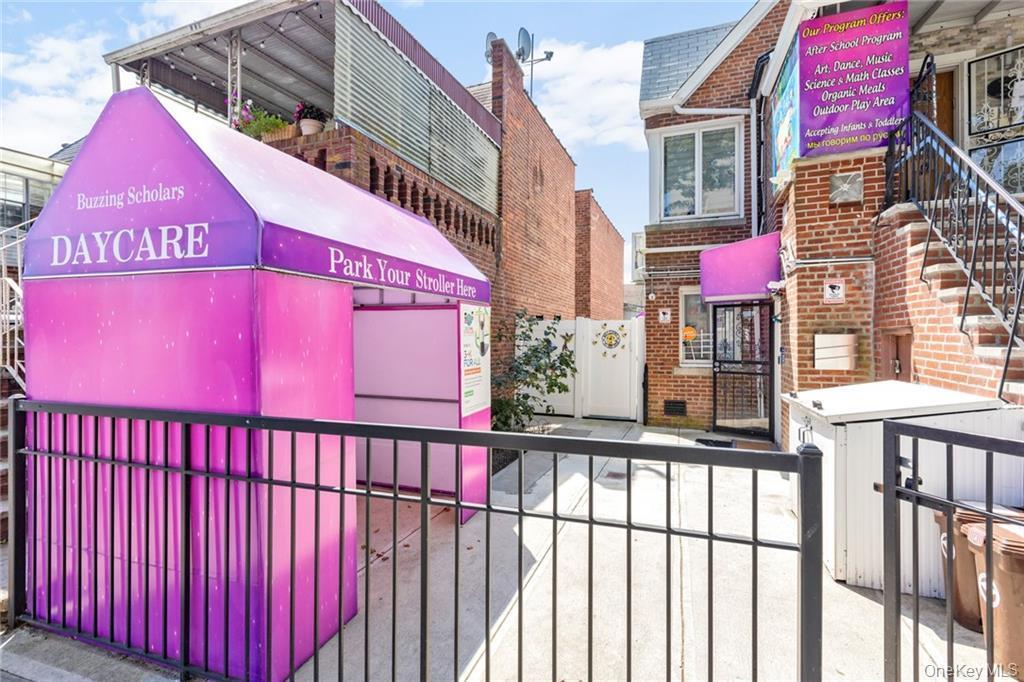 Single Family Manor Brooklyn, NY 11235, MLS-897237-34