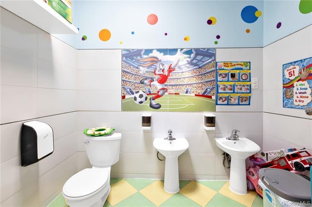 Single Family Manor Brooklyn, NY 11235, MLS-897237-7