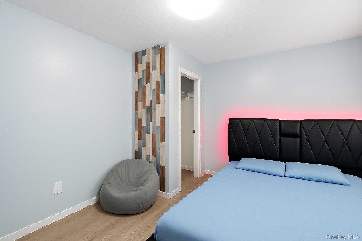 Single Family Tree  Suffolk County, NY 11722, MLS-897250-10