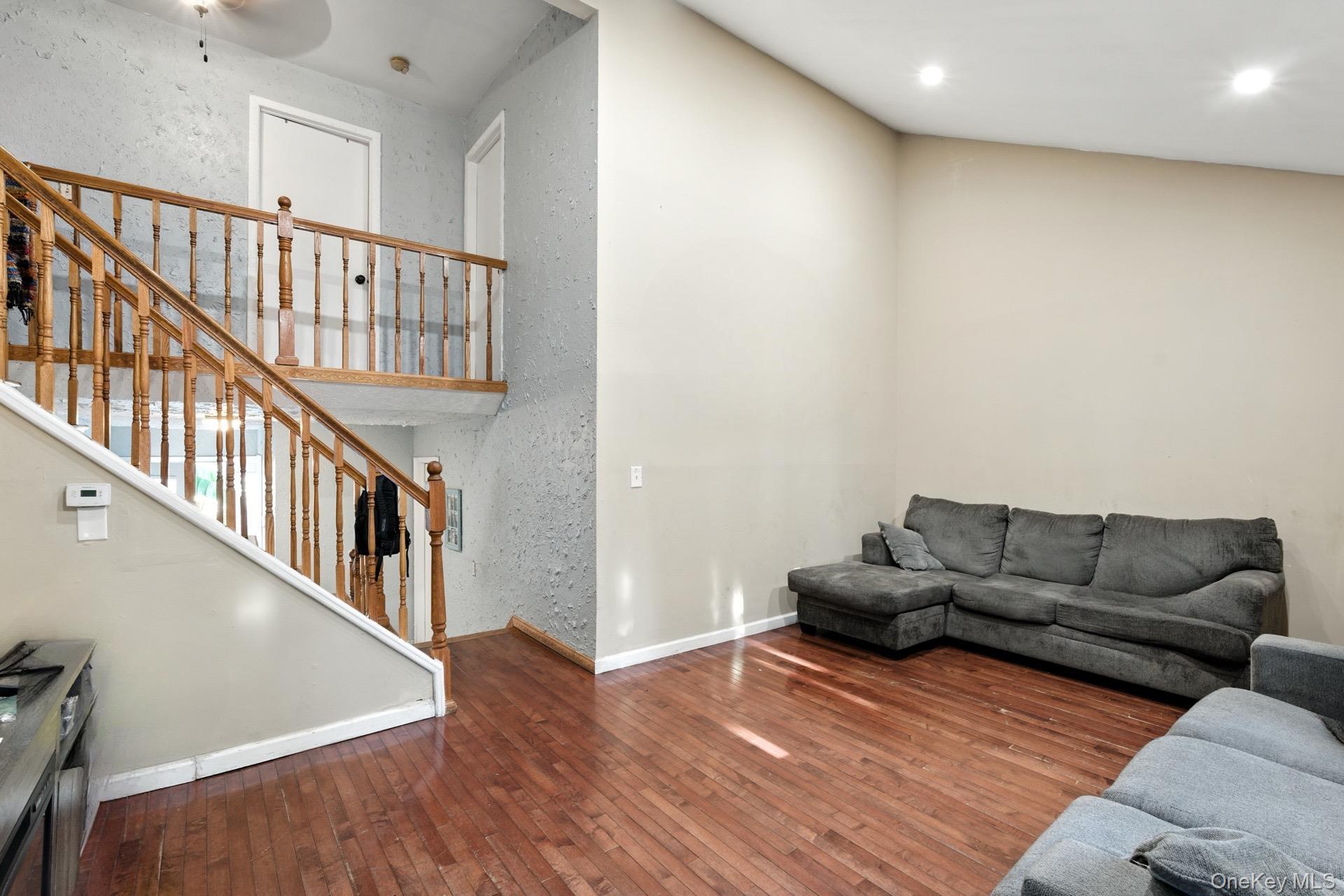 Single Family Tree  Suffolk County, NY 11722, MLS-897250-15