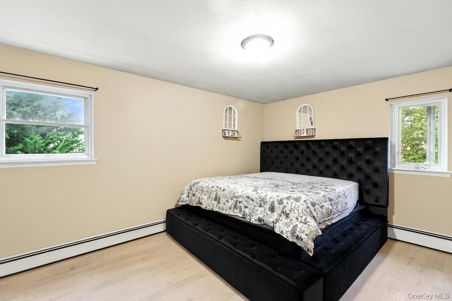 Single Family Tree  Suffolk County, NY 11722, MLS-897250-5