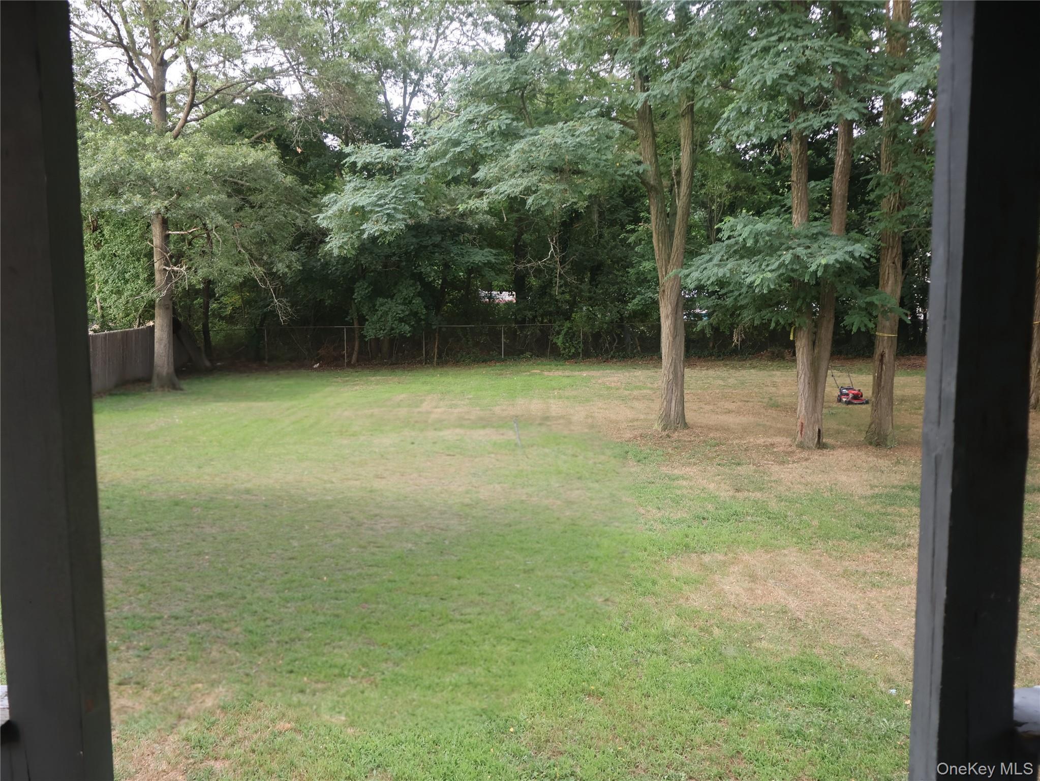 Single Family Nicoll Suffolk County, NY 11722, MLS-897267-5