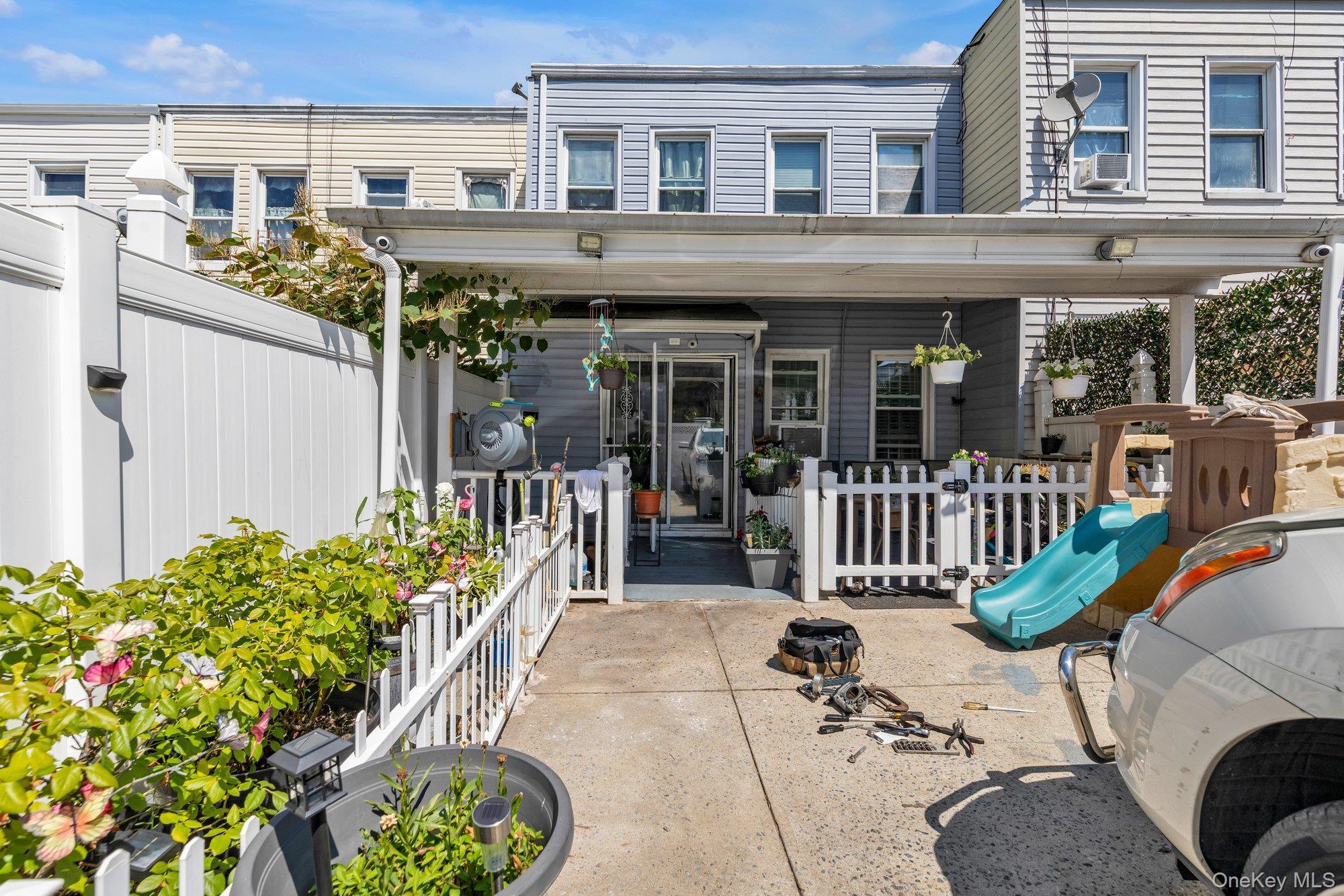 Single Family 59  Queens, NY 11378, MLS-897270-16