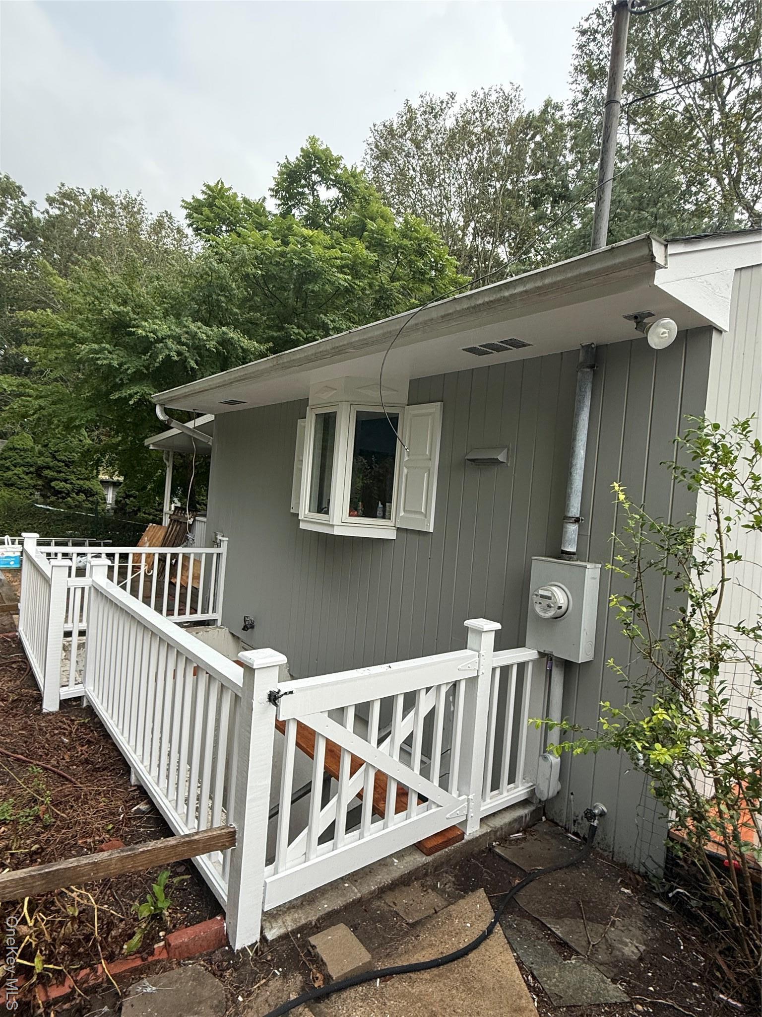 Single Family Apple  Suffolk County, NY 11968, MLS-897273-5