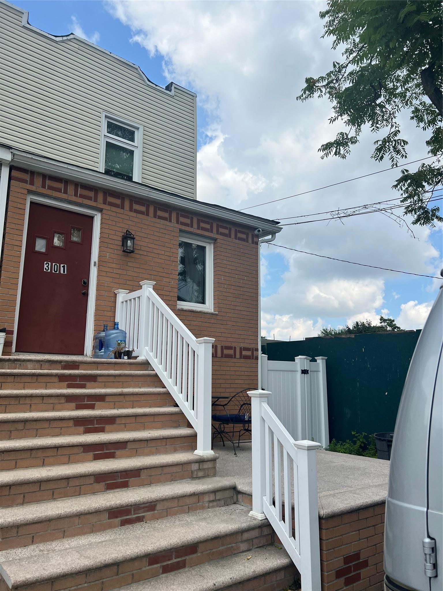 Single Family Beach 15  Queens, NY 11691, MLS-897300-3