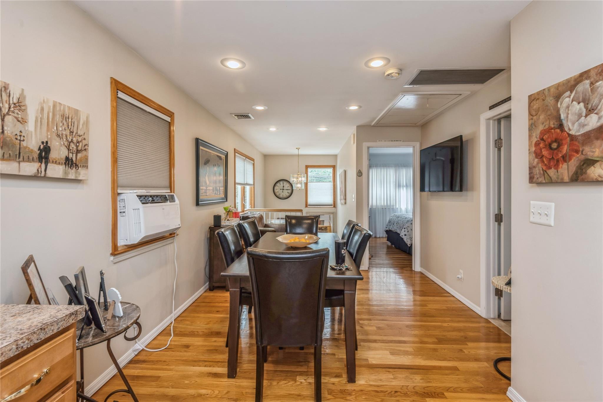 Single Family Bayville Avenue Nassau County, NY 11709, MLS-897325-11