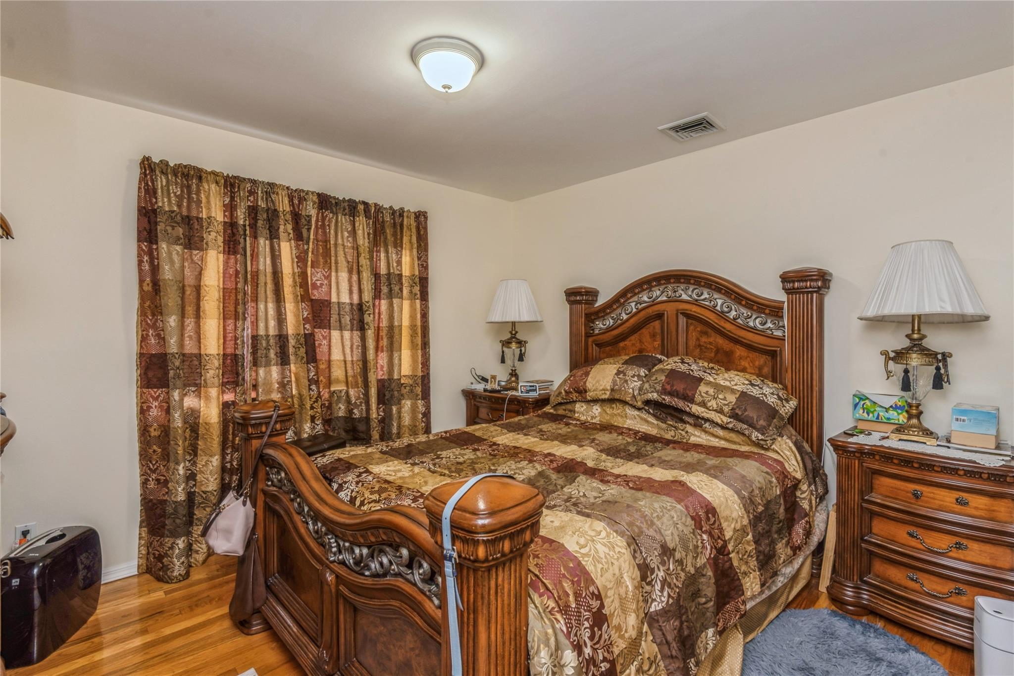 Single Family Bayville Avenue Nassau County, NY 11709, MLS-897325-16