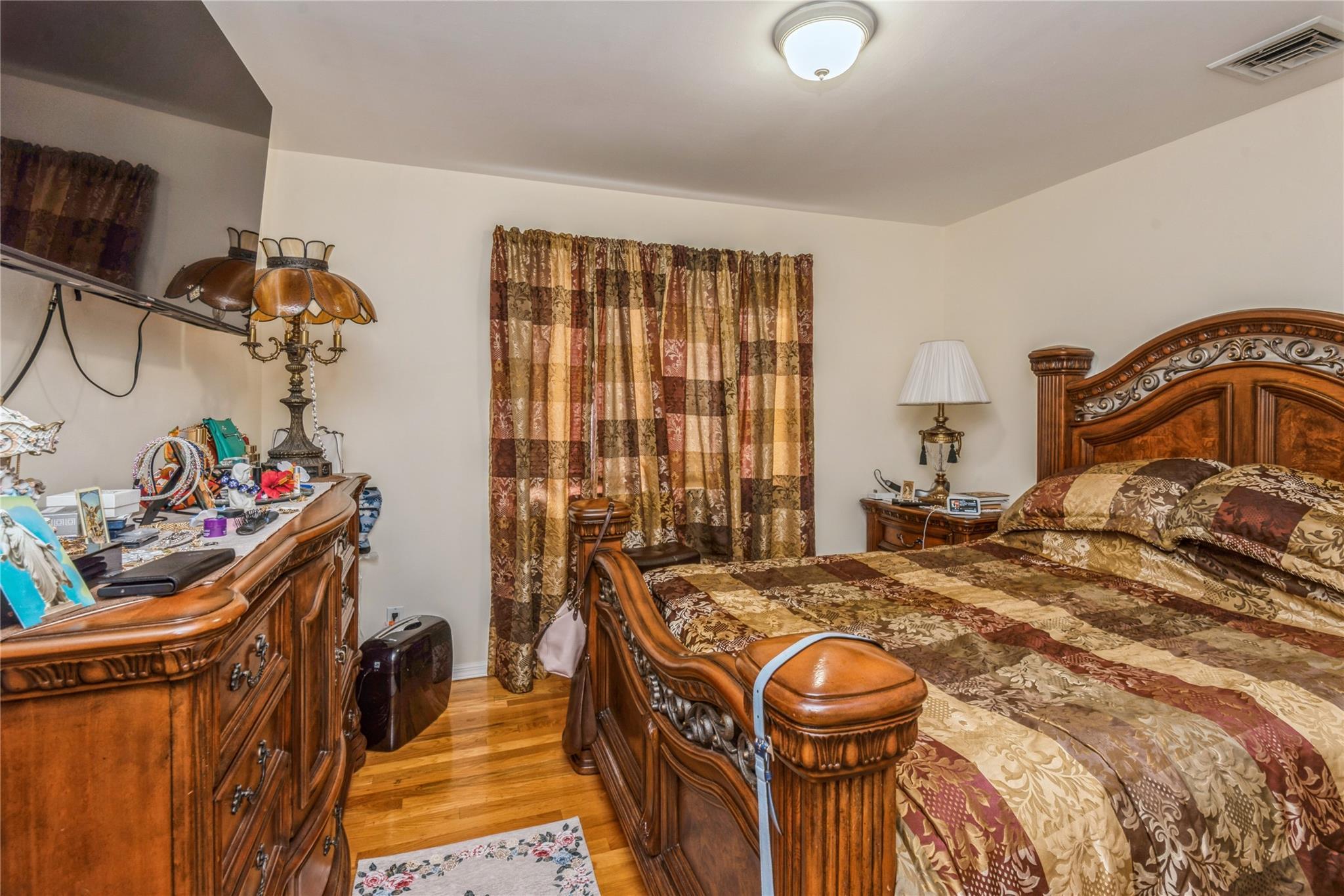 Single Family Bayville Avenue Nassau County, NY 11709, MLS-897325-17