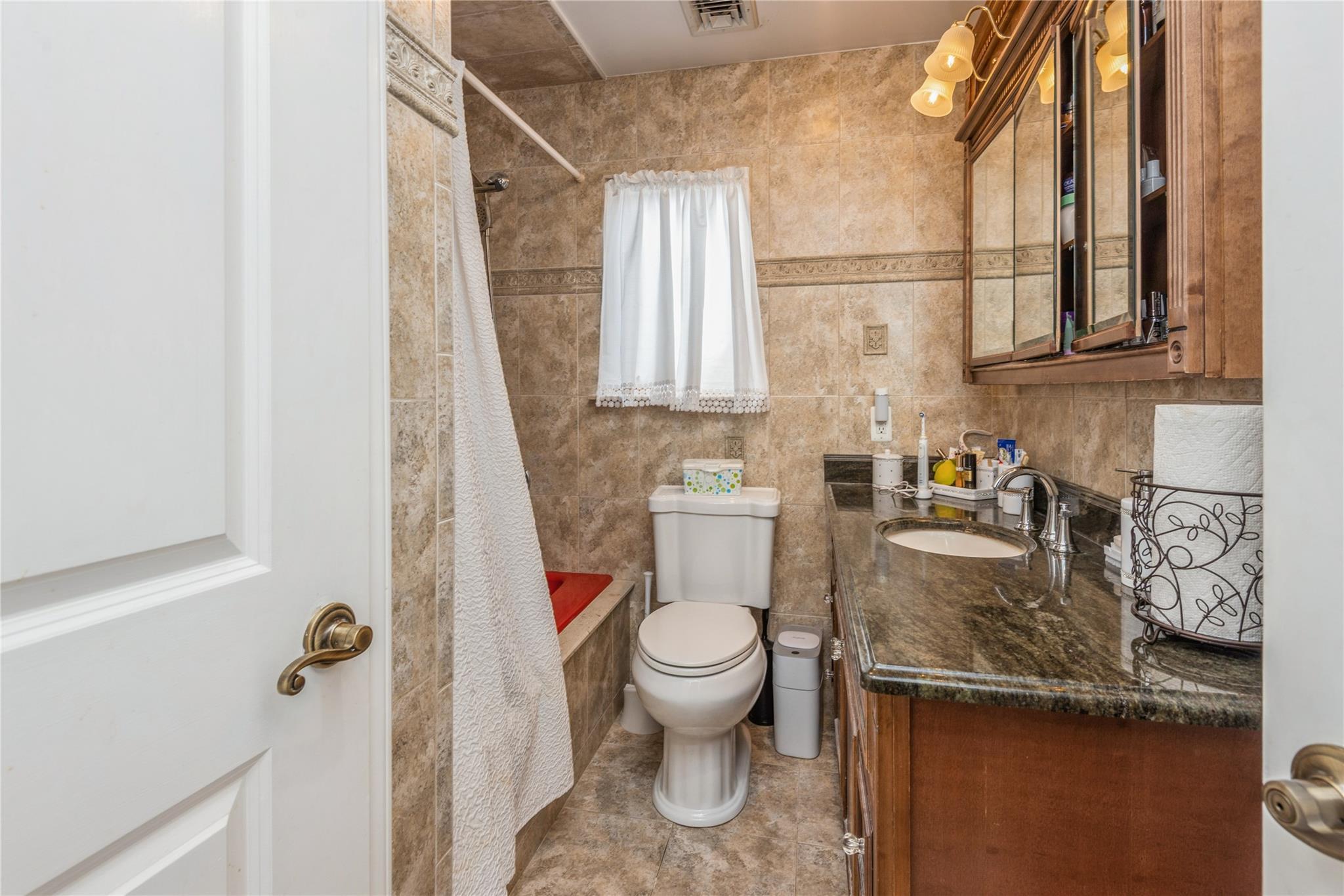 Single Family Bayville Avenue Nassau County, NY 11709, MLS-897325-19