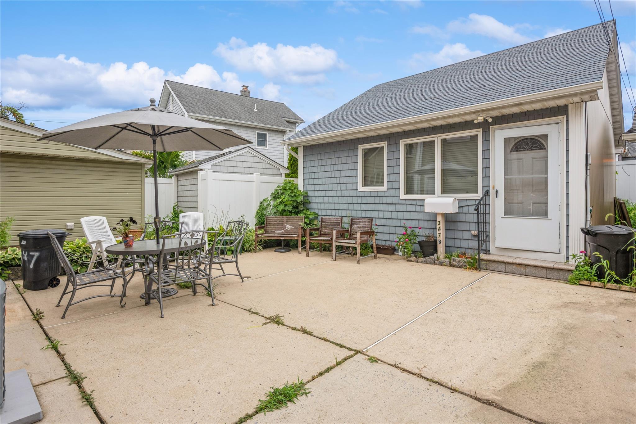 Single Family Bayville Avenue Nassau County, NY 11709, MLS-897325-2