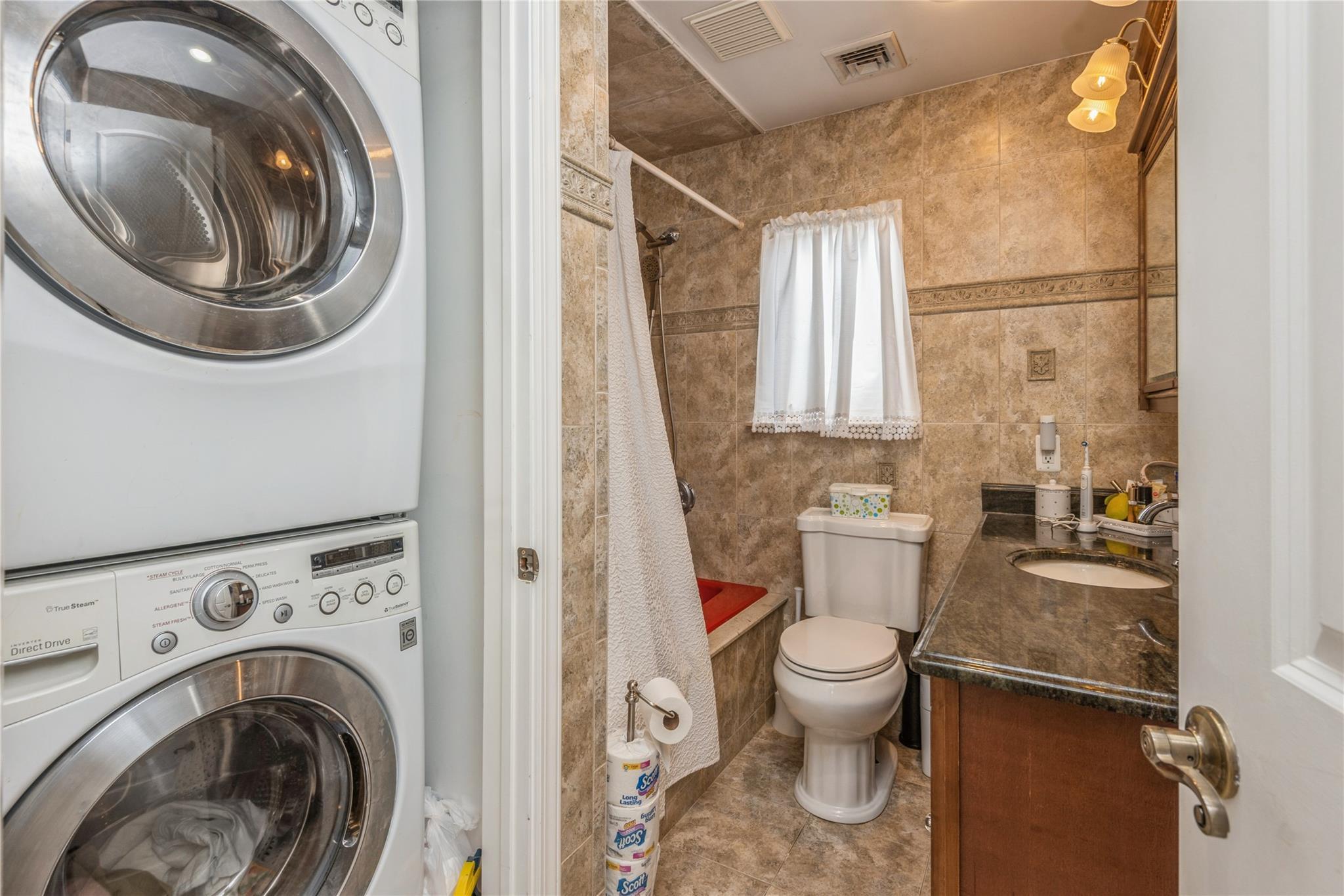 Single Family Bayville Avenue Nassau County, NY 11709, MLS-897325-20