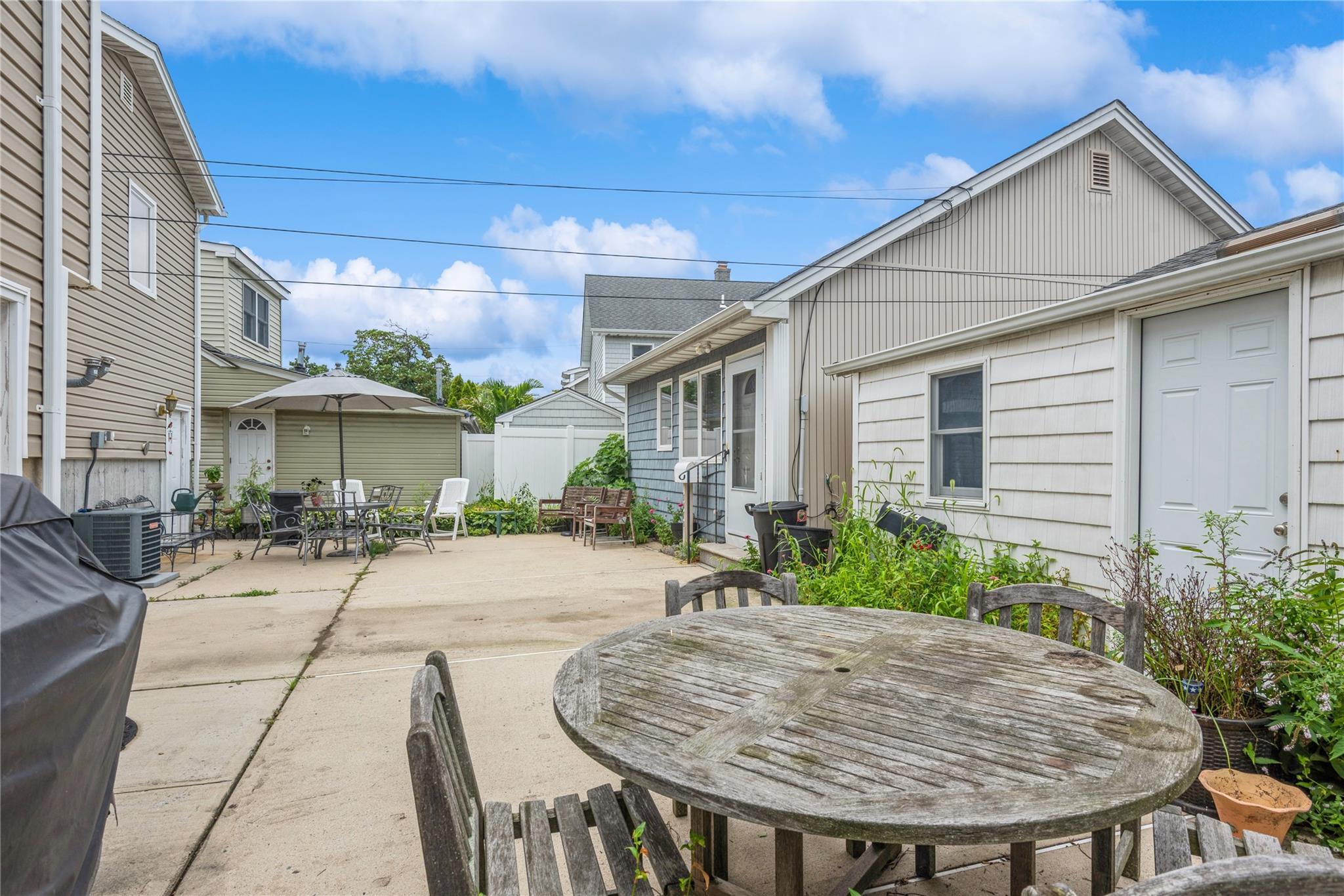 Single Family Bayville Avenue Nassau County, NY 11709, MLS-897325-4