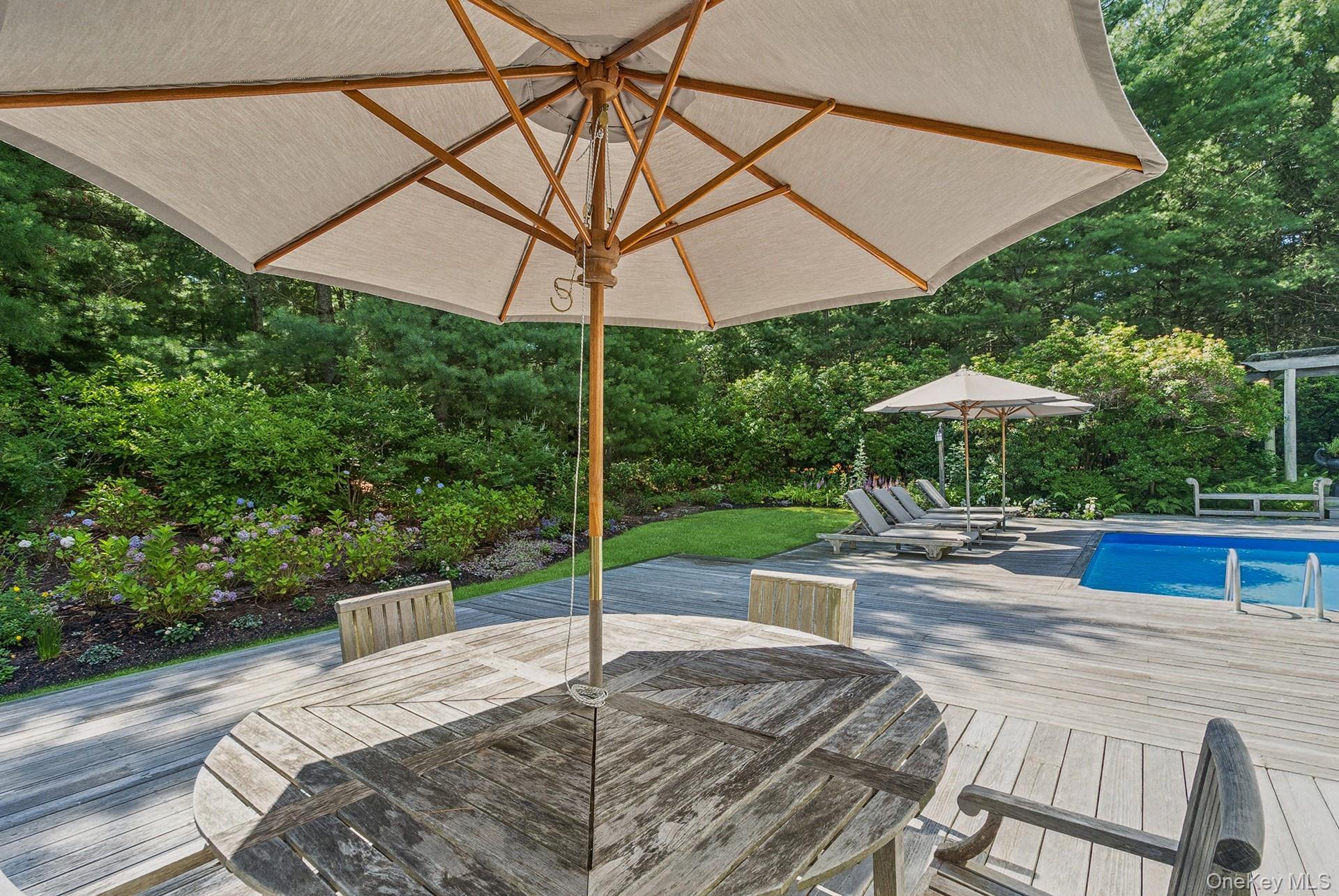 Single Family Hands Creek Suffolk County, NY 11937, MLS-897332-40