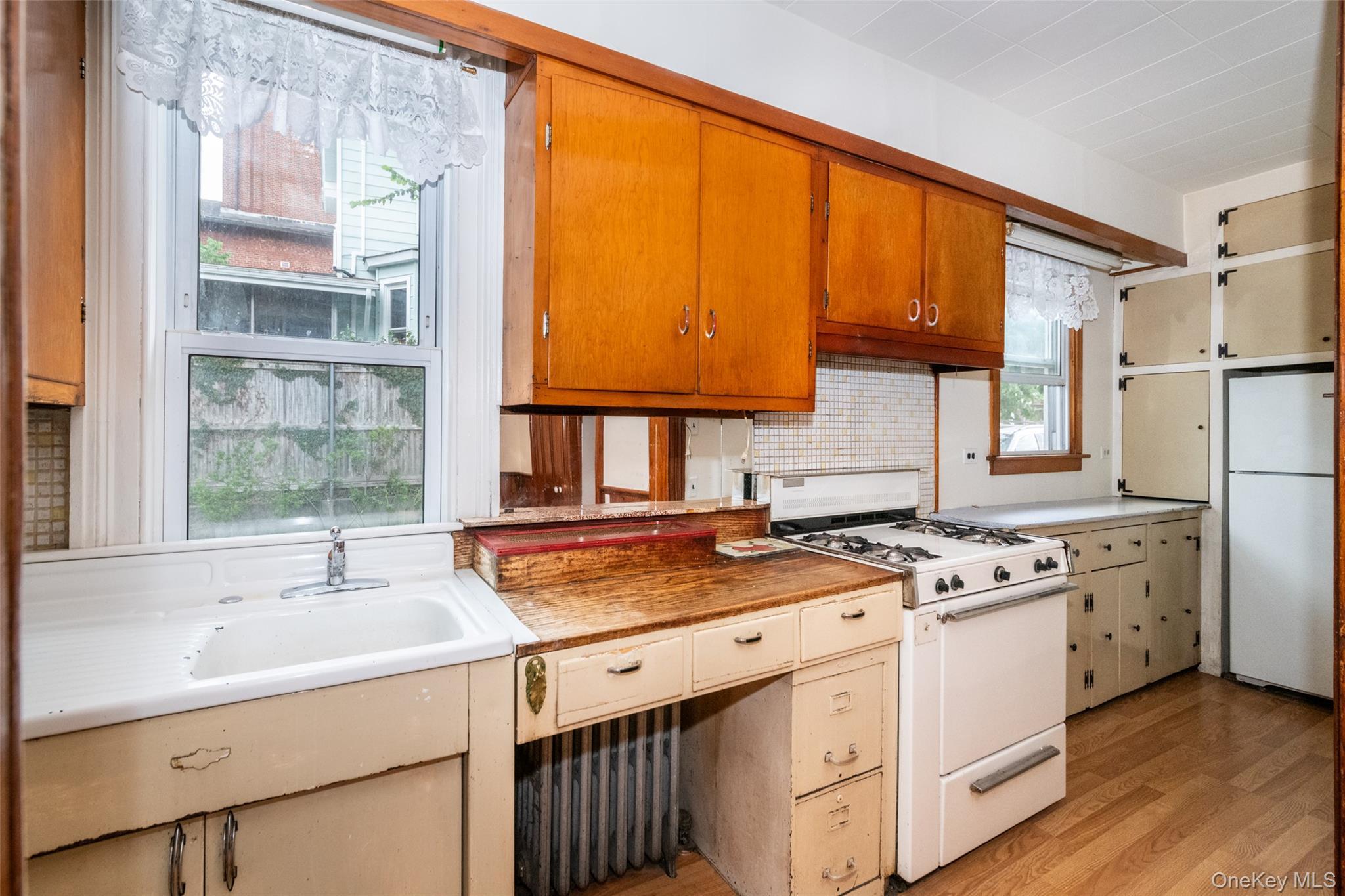 Single Family Schofield  Bronx, NY 10464, MLS-897382-5