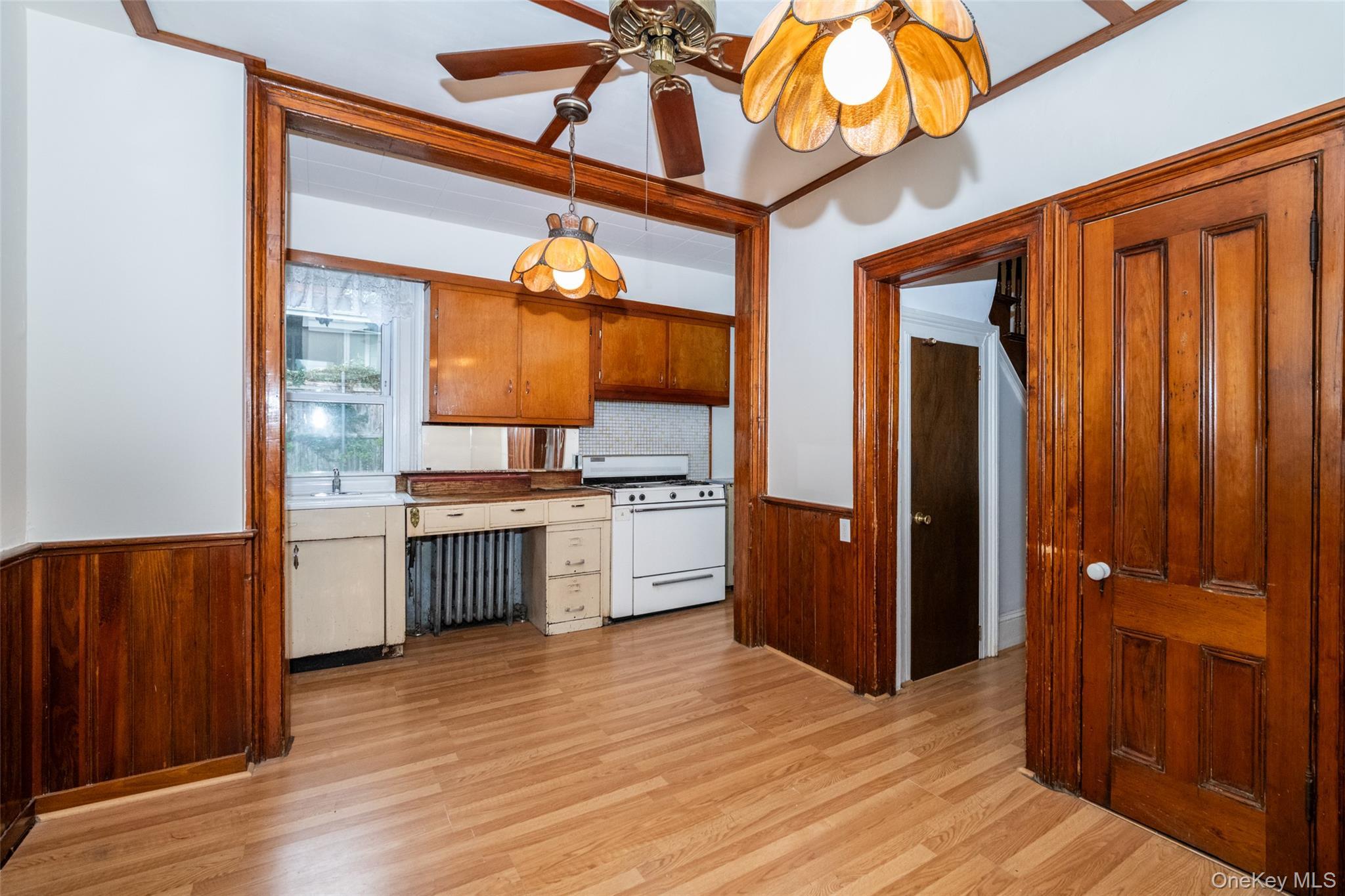 Single Family Schofield  Bronx, NY 10464, MLS-897382-7