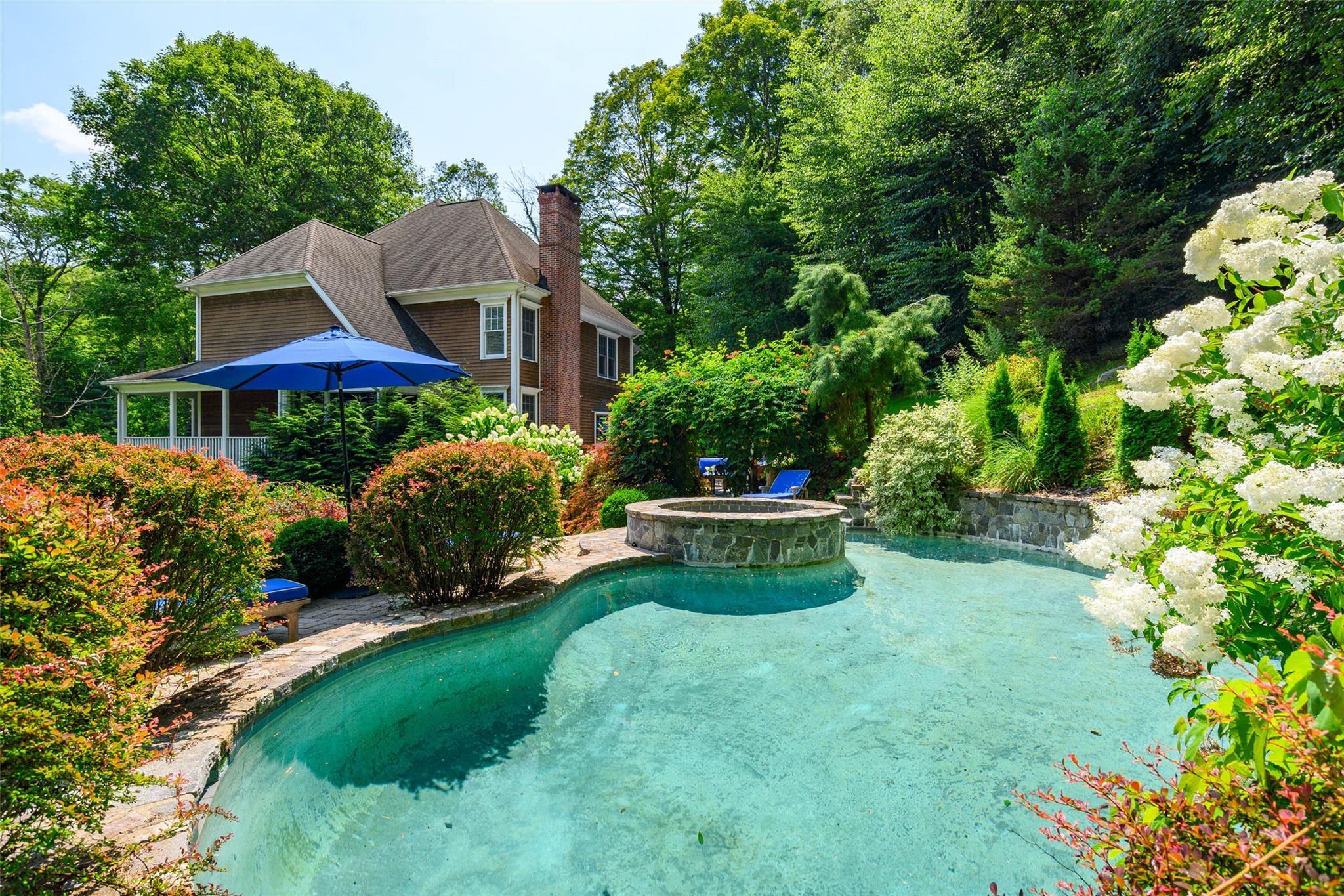 Single Family Autumn  Out Of Area, NY 06784, MLS-897420-21