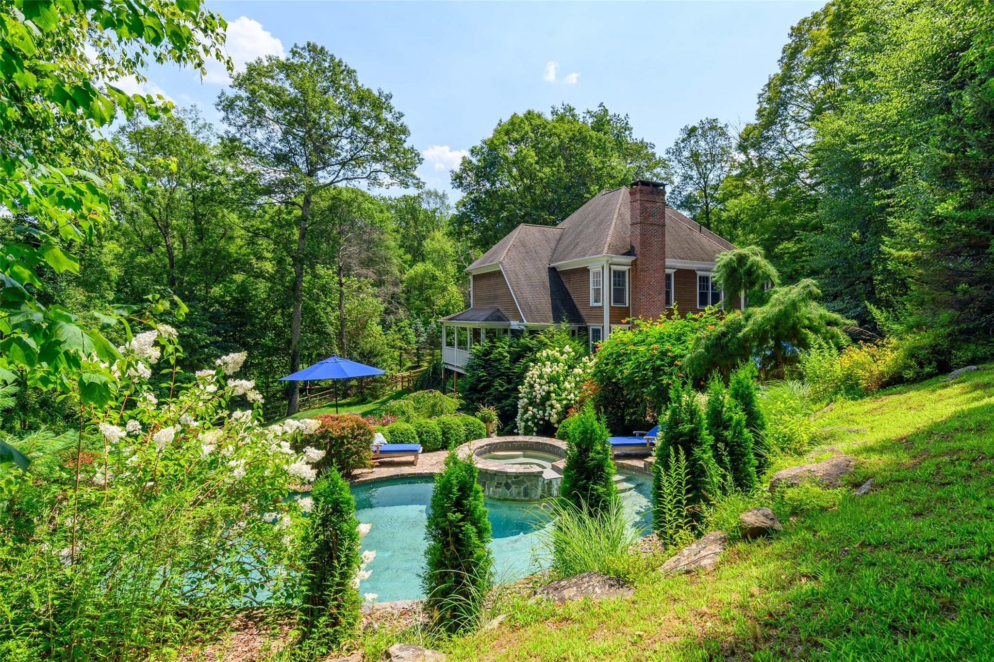 Single Family Autumn  Out Of Area, NY 06784, MLS-897420-24