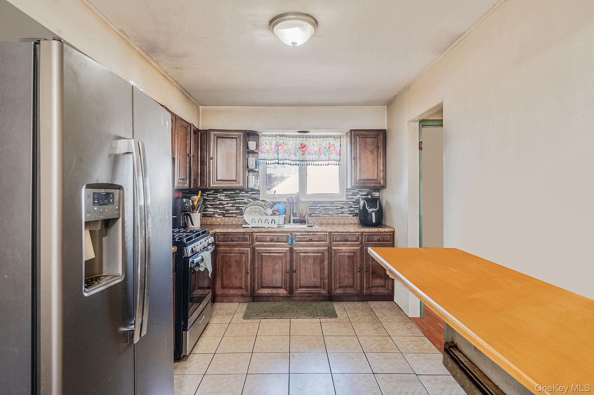 Single Family Willoughby  Suffolk County, NY 11717, MLS-897431-15