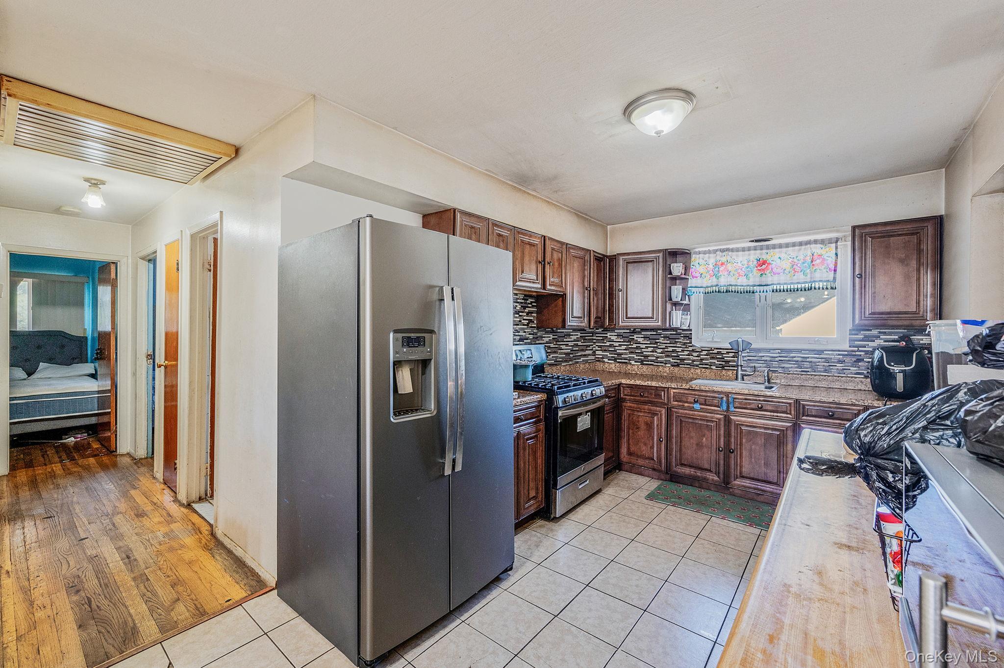 Single Family Willoughby  Suffolk County, NY 11717, MLS-897431-16