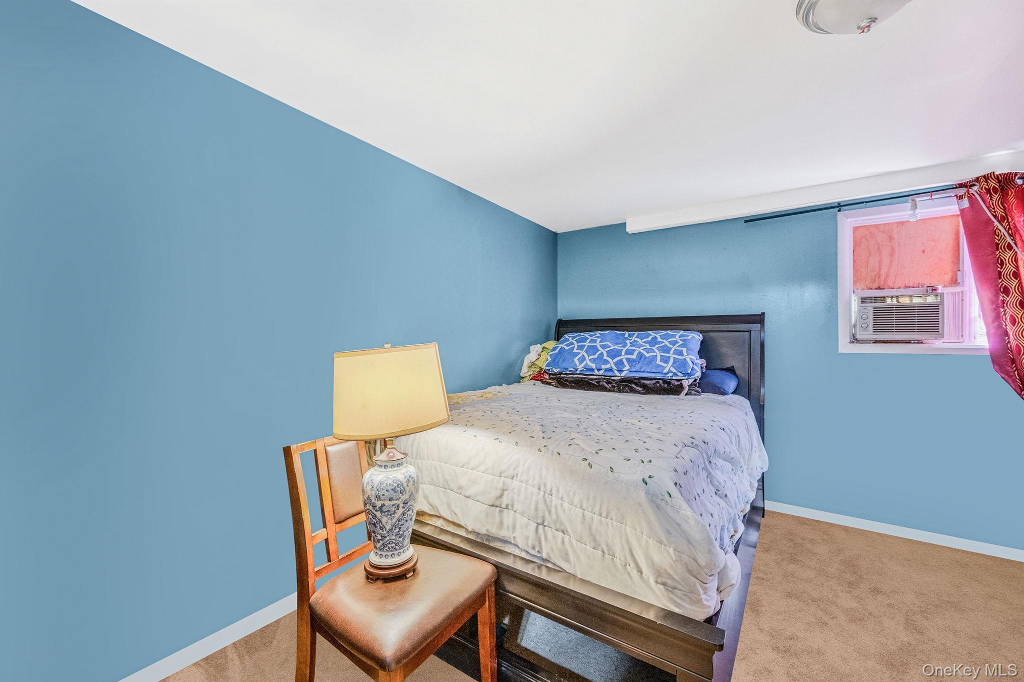 Single Family Willoughby  Suffolk County, NY 11717, MLS-897431-25