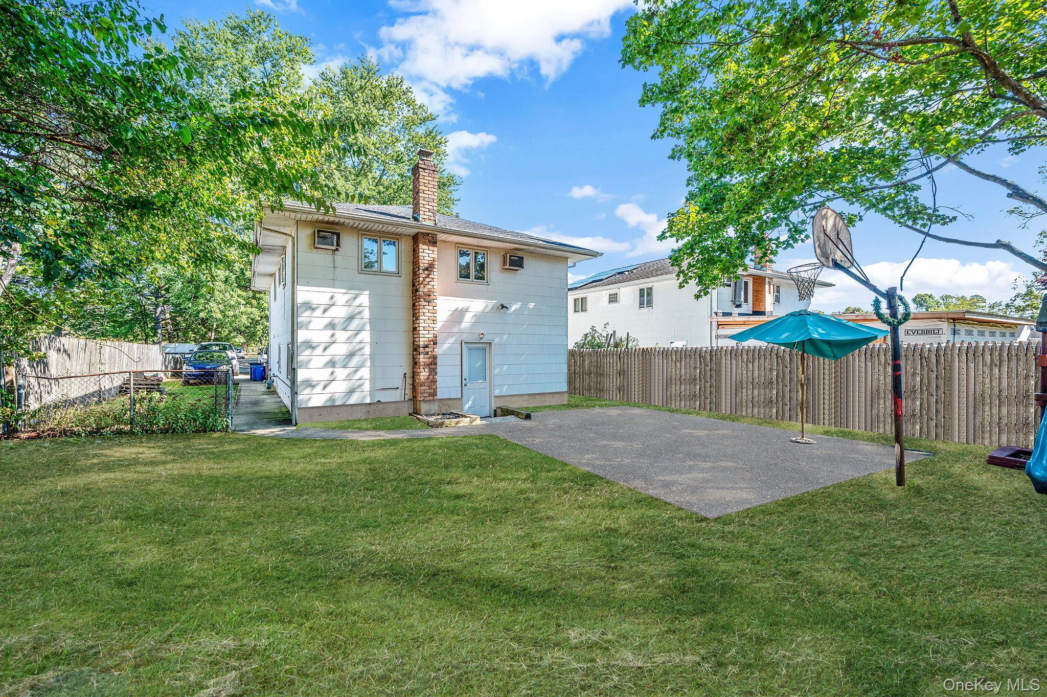 Single Family Willoughby  Suffolk County, NY 11717, MLS-897431-7