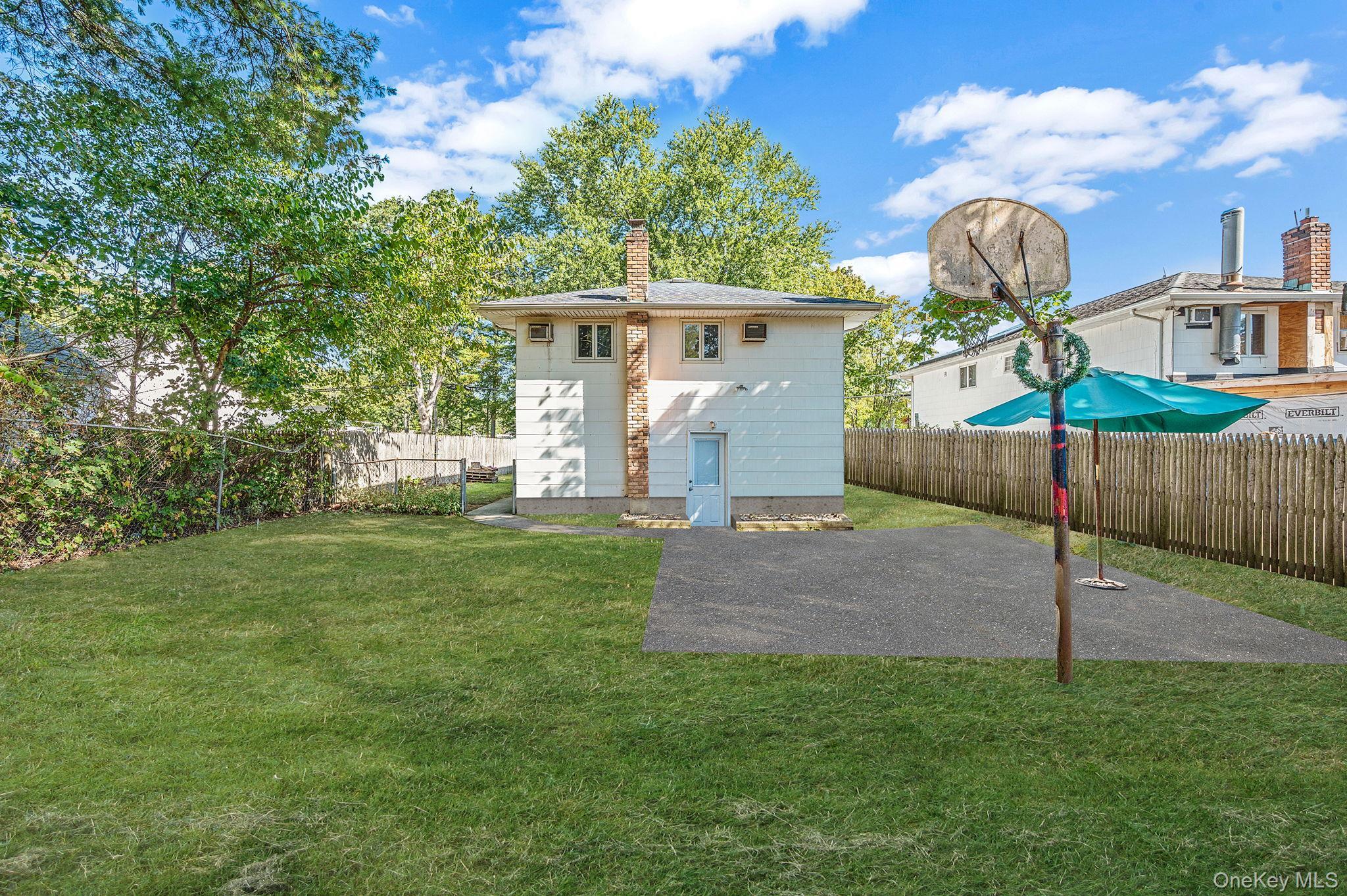 Single Family Willoughby  Suffolk County, NY 11717, MLS-897431-8